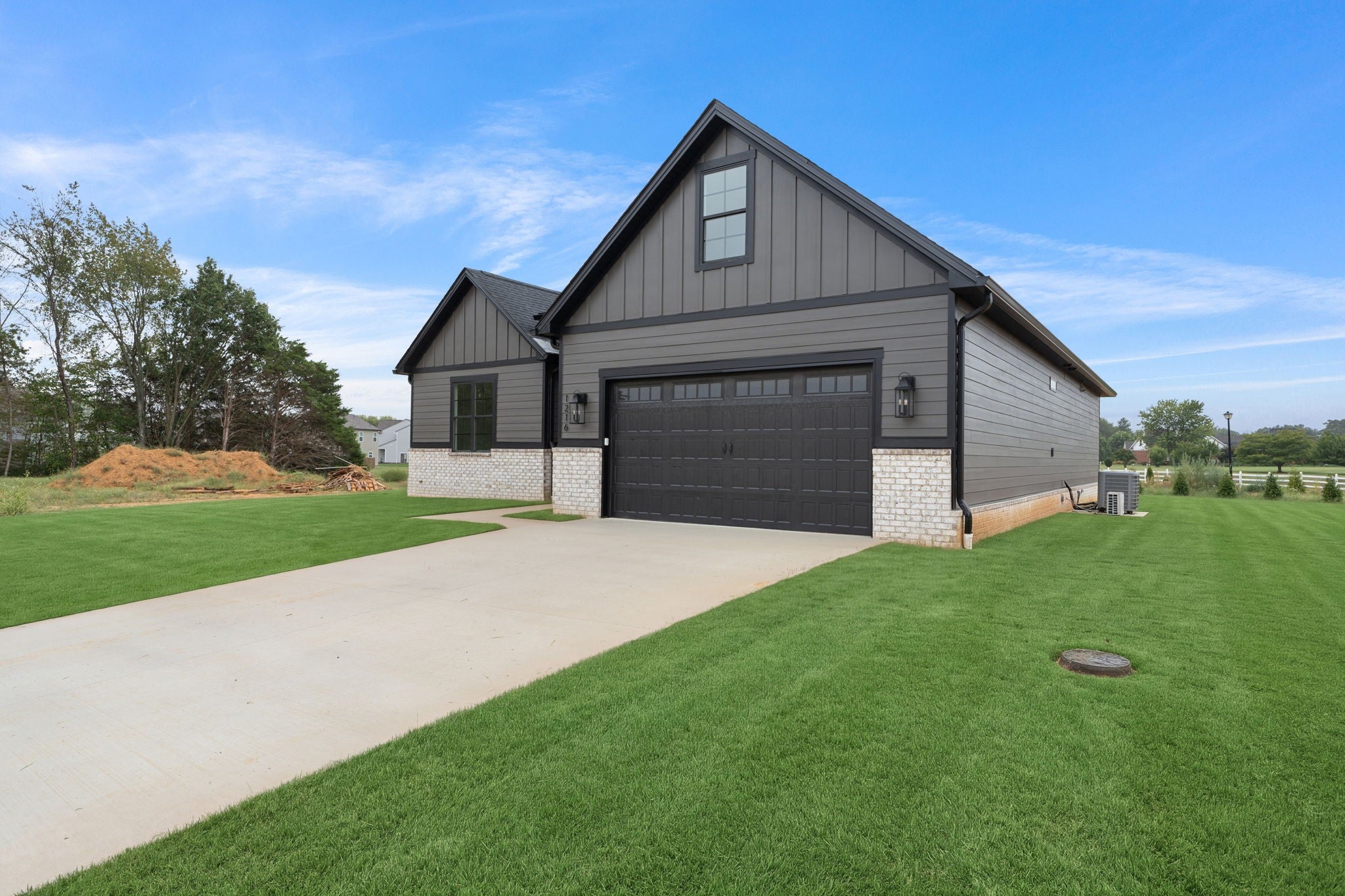 1216 Avalon Ct