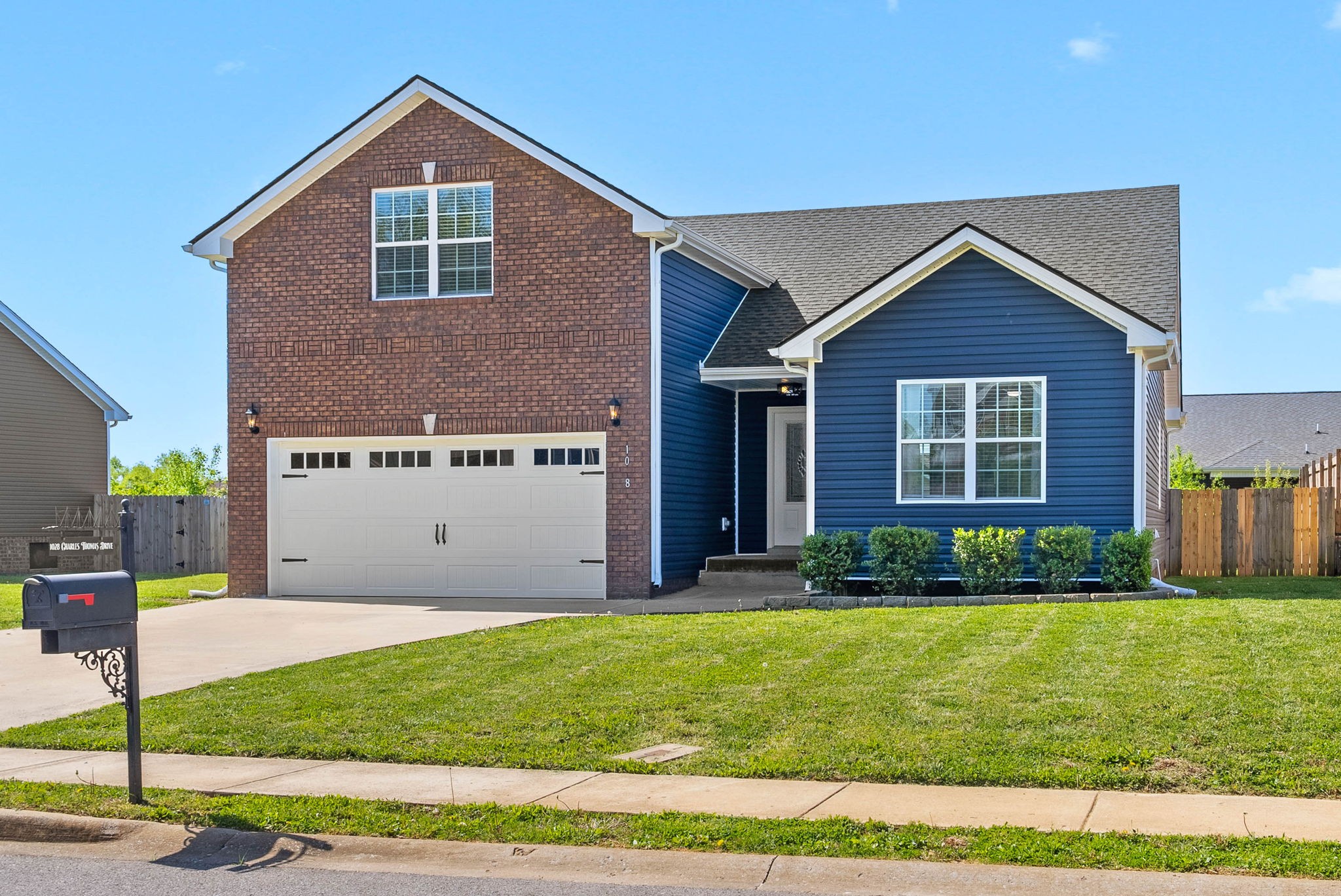 1028 Charles Thomas Dr