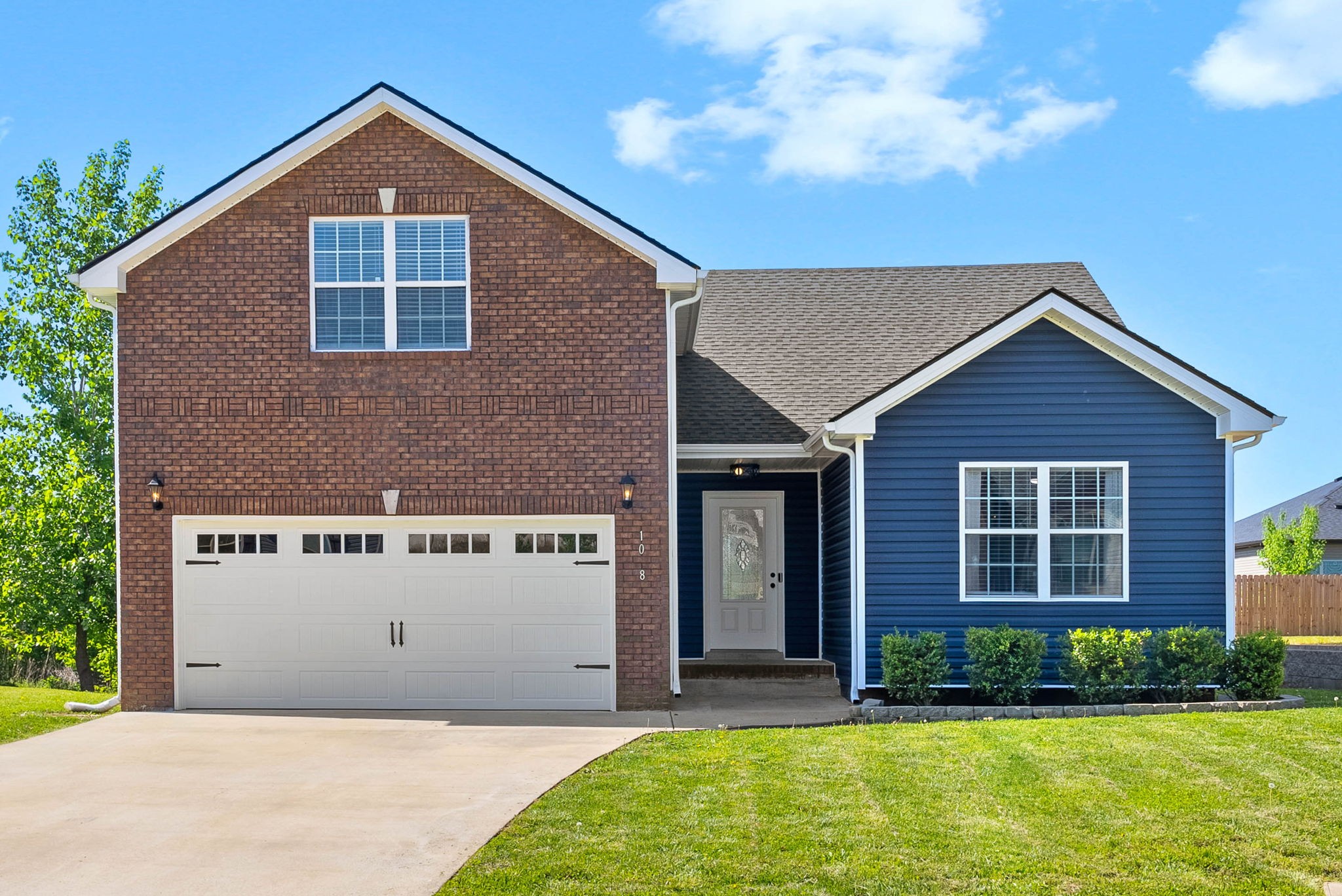 1028 Charles Thomas Dr
