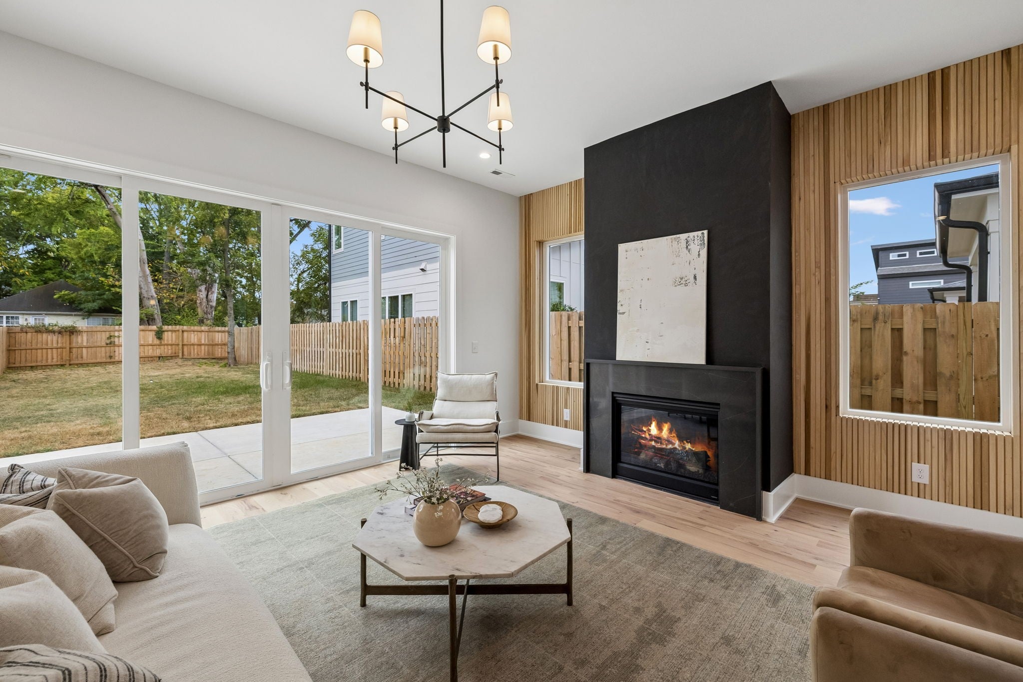 5-bed listing at 1625a Northview Ave, Nashville
