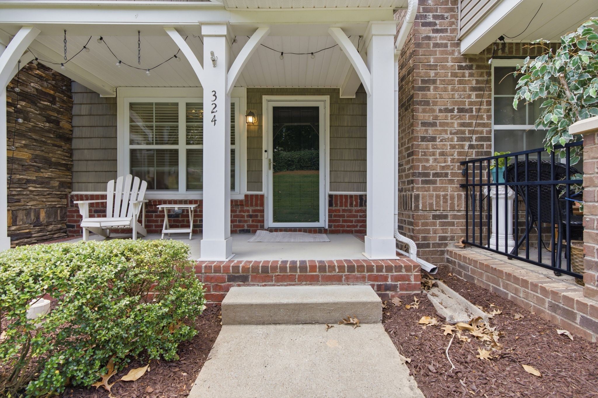 324 Mapleton Aly