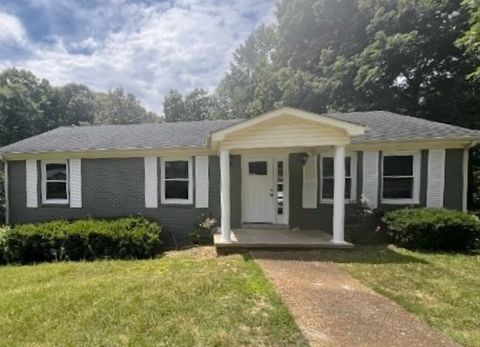 630 Lakeview Cir Tennessee Ridge TN 37178