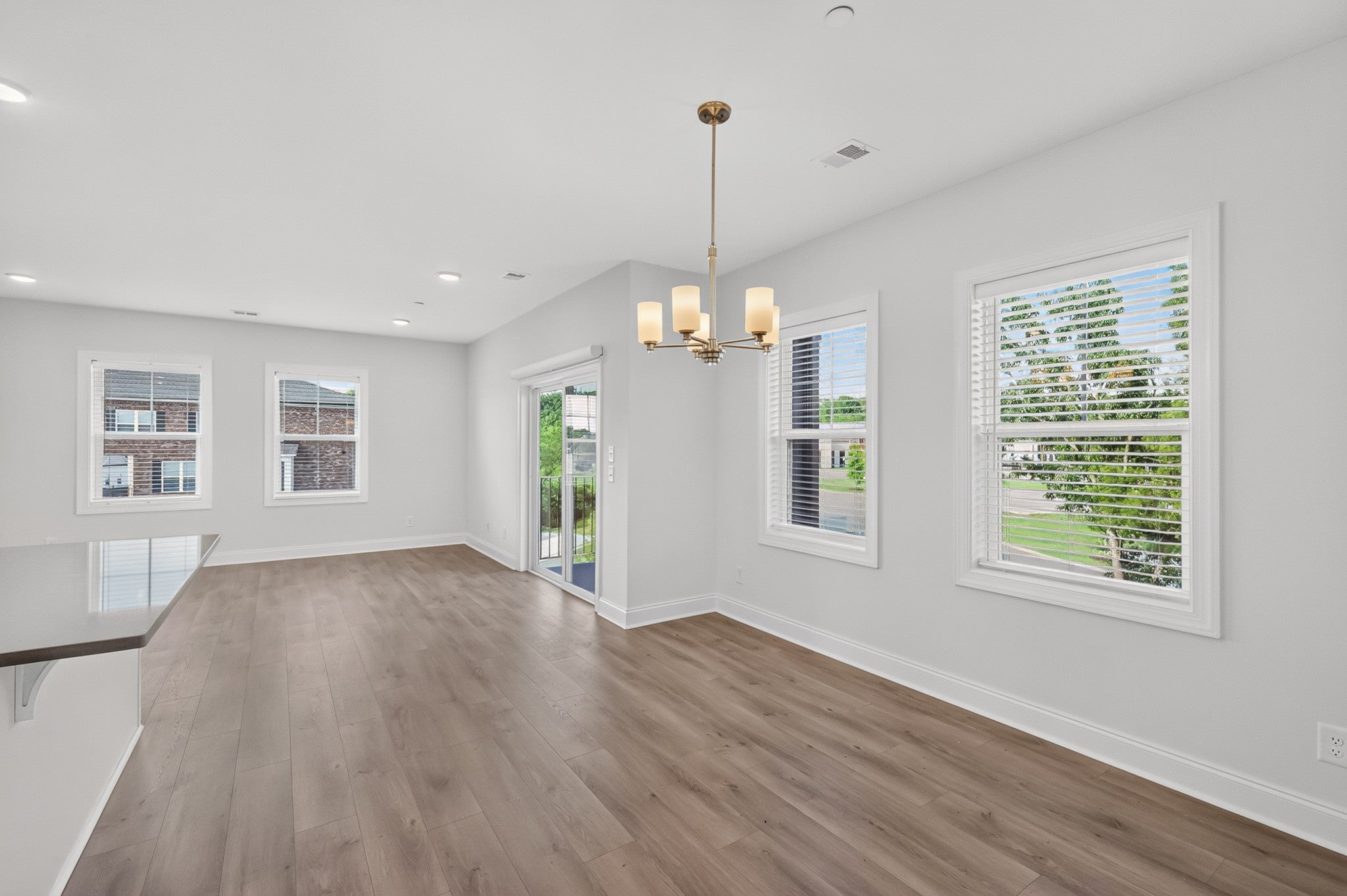 482 Portsdale Dr 18