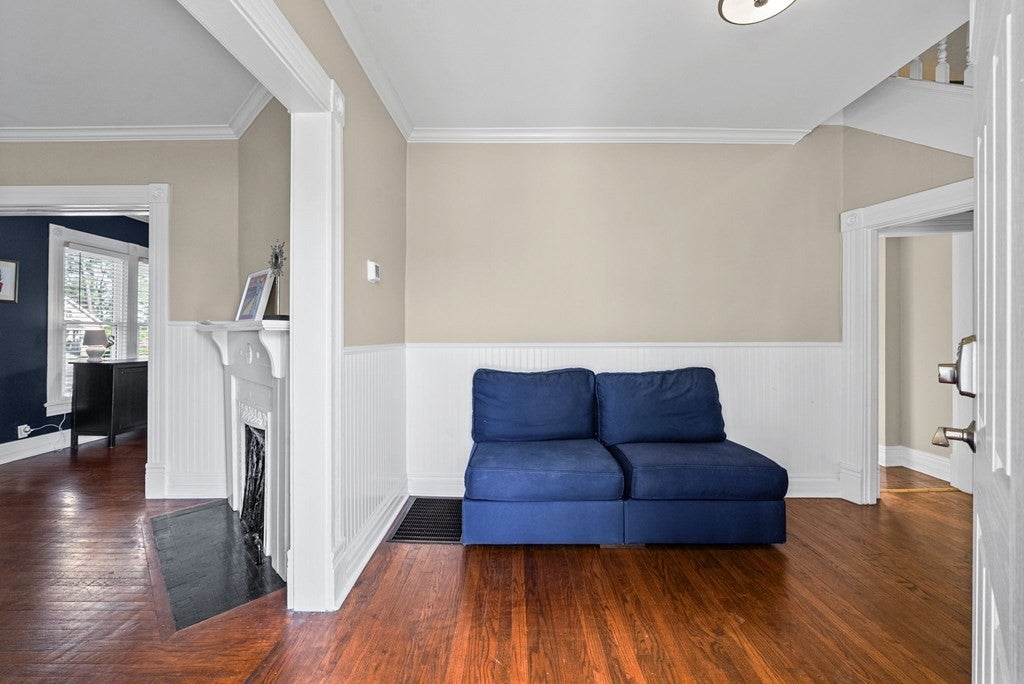 308 W 15th St