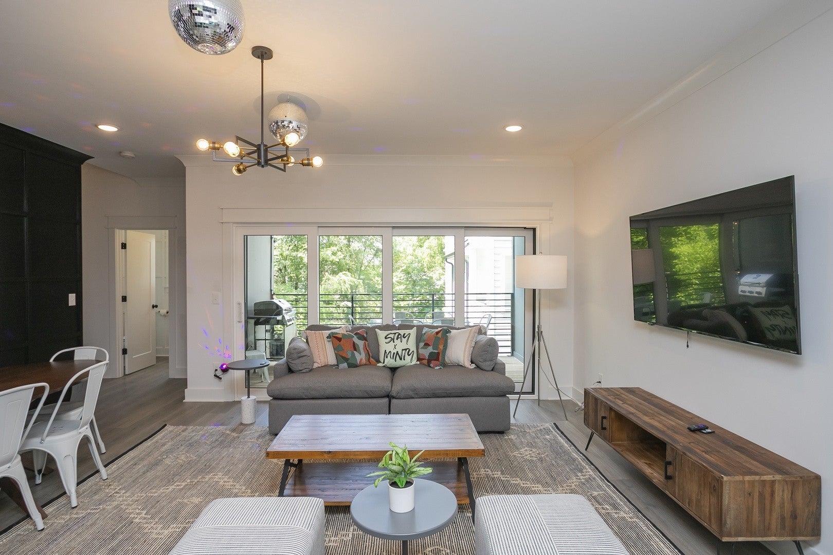 109 N 9th St 3