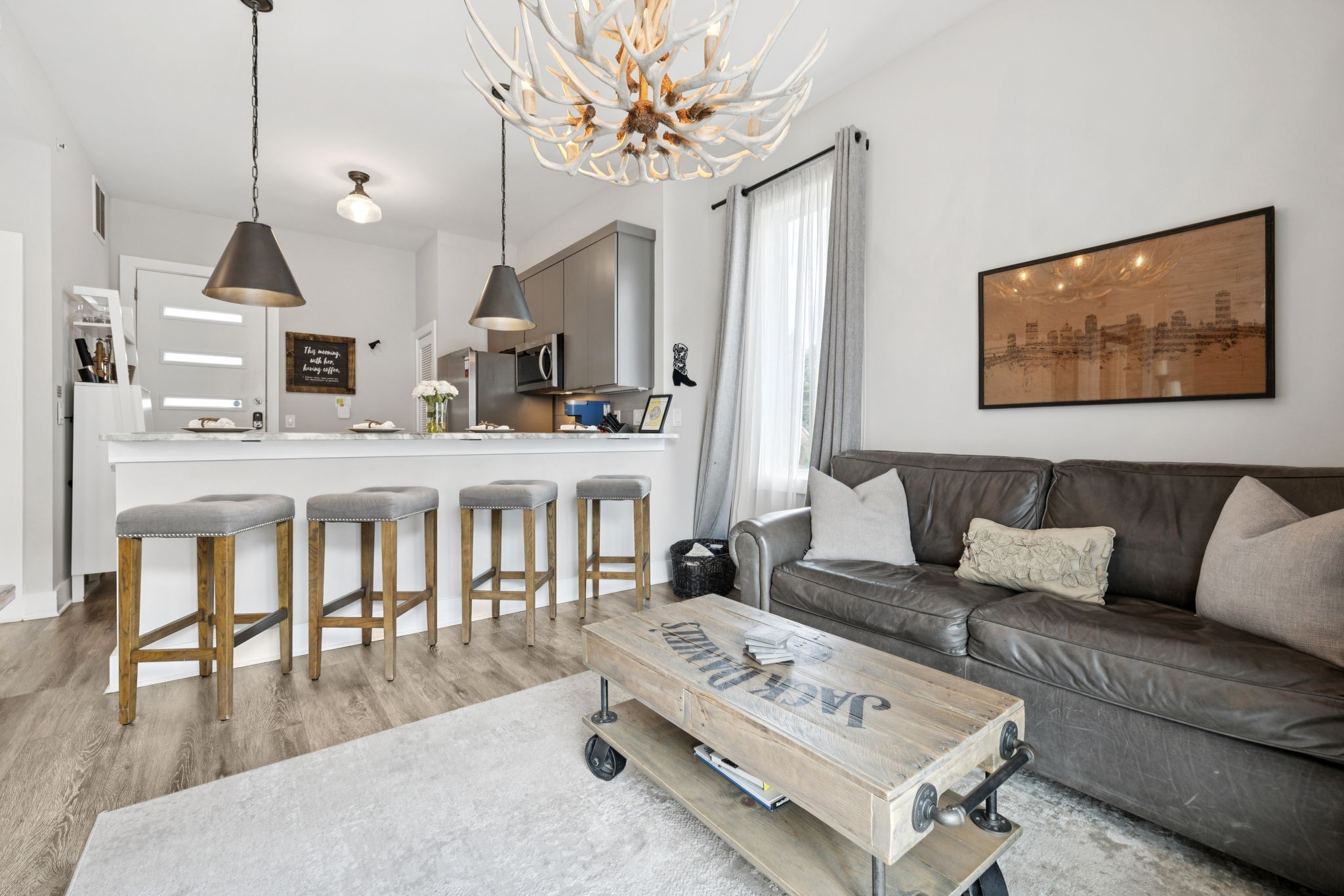 2521 Clifton Ave 203