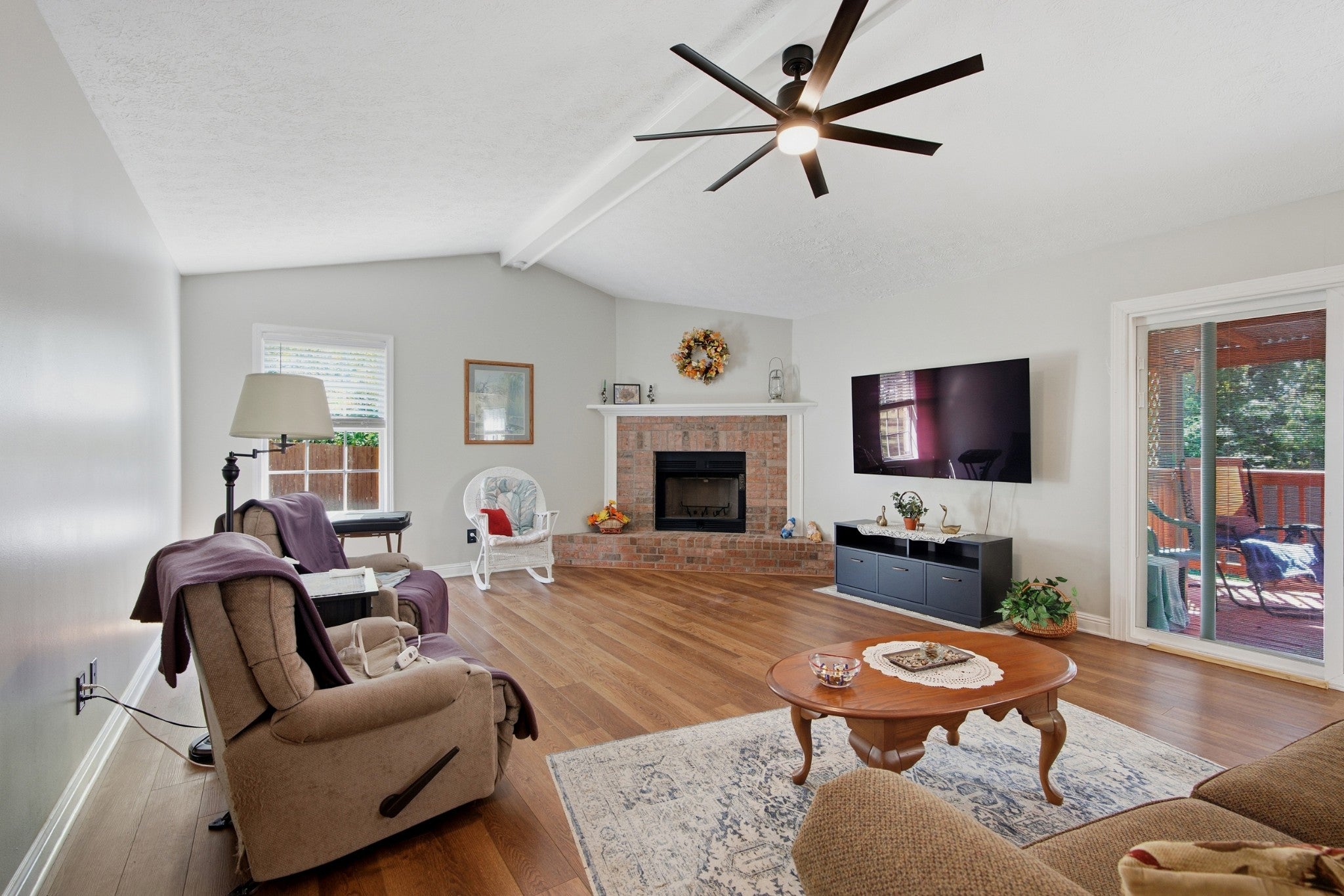 7107 Clearview Dr