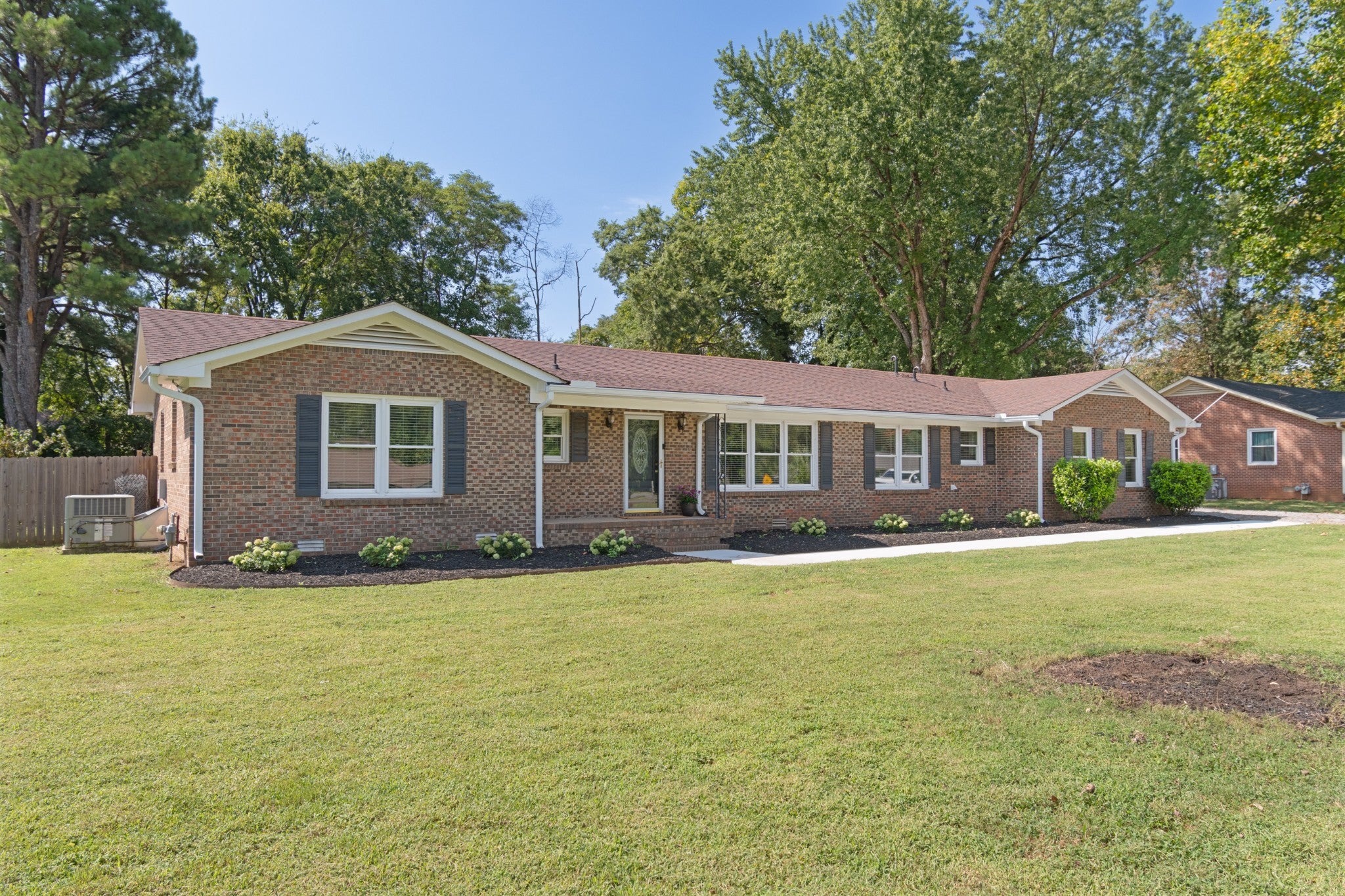 2353 Braxton Bragg Dr