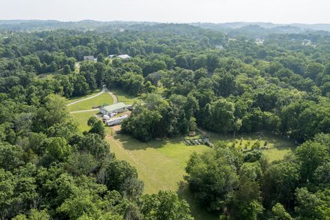 2300 Lee Rd Spring Hill TN 37174