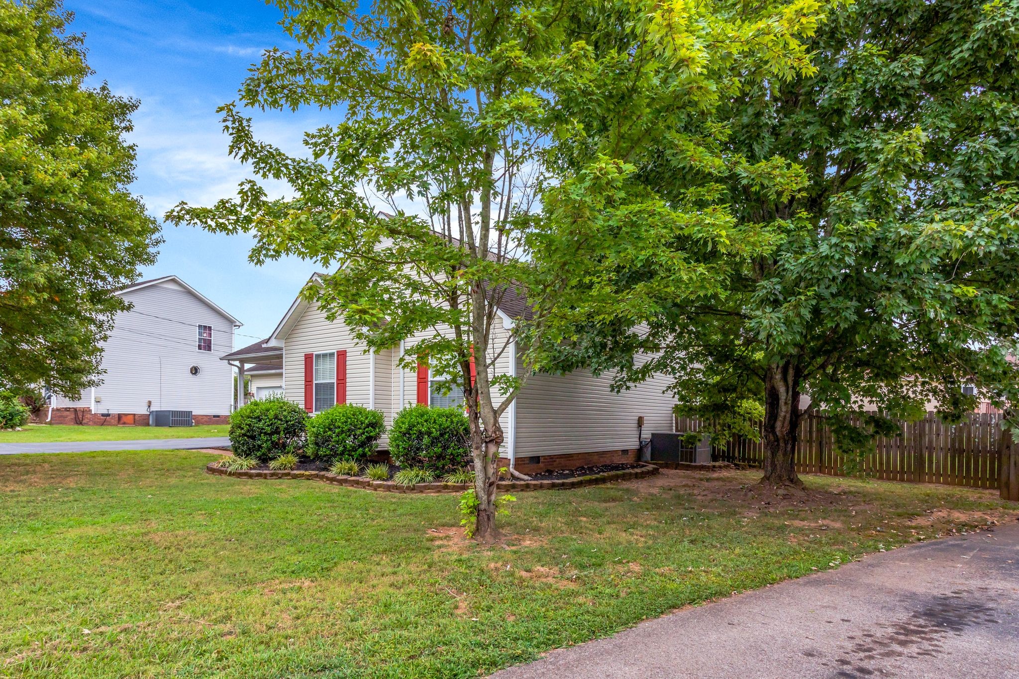 1612 Jamie Dr