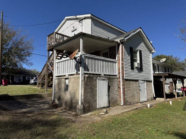 212 Dogwood St