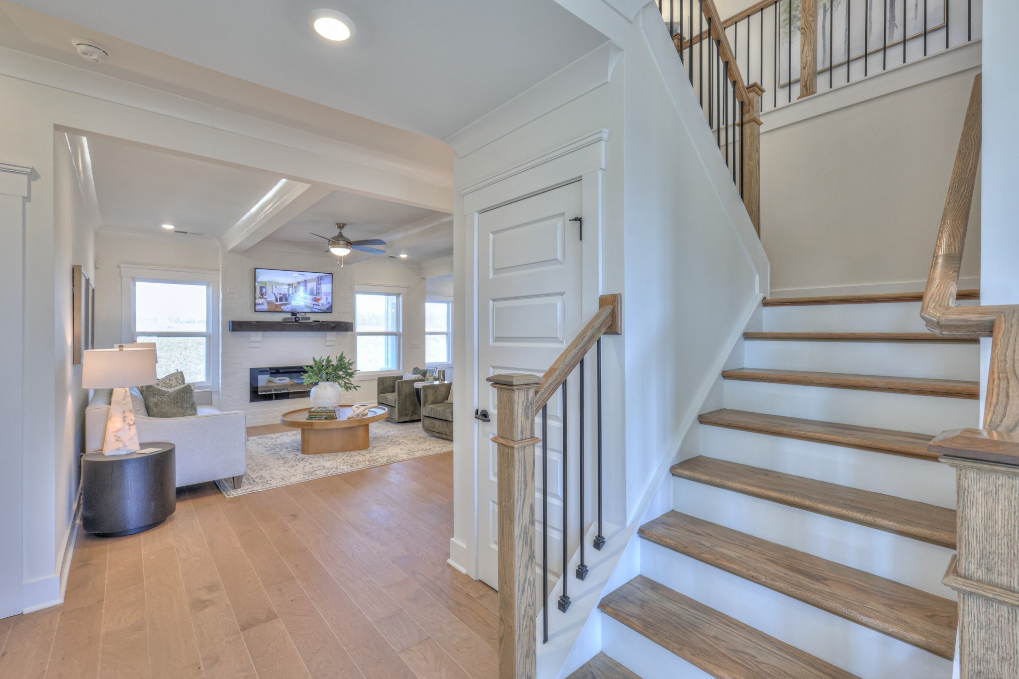 516 Triple Crown Cir