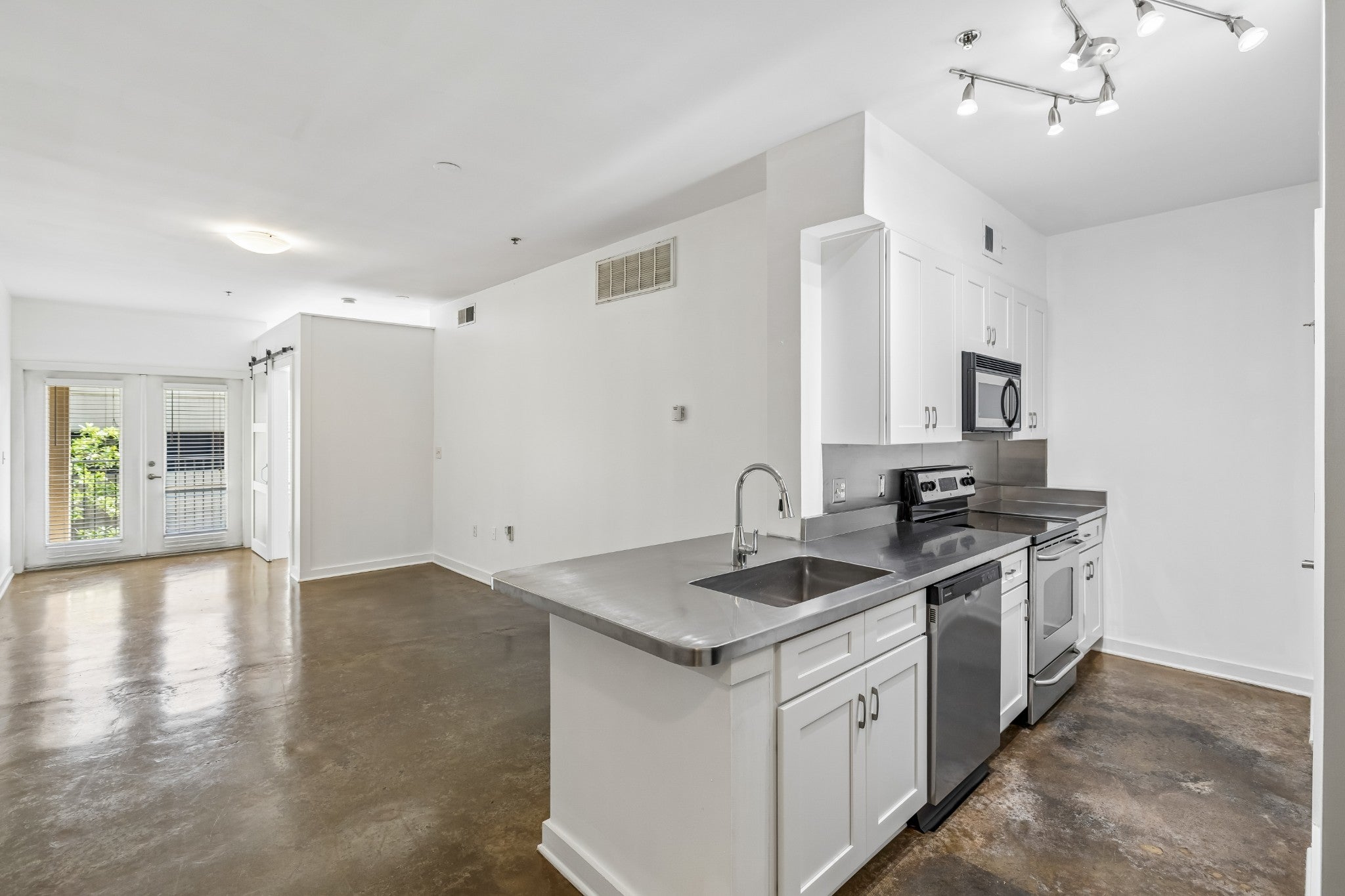 1-bed condo for sale in Nashville, TN 37203, 1803 Broadway 318 1803 Broadway 318, Nashville TN 37203 1-bed condo, photo 3 of 22