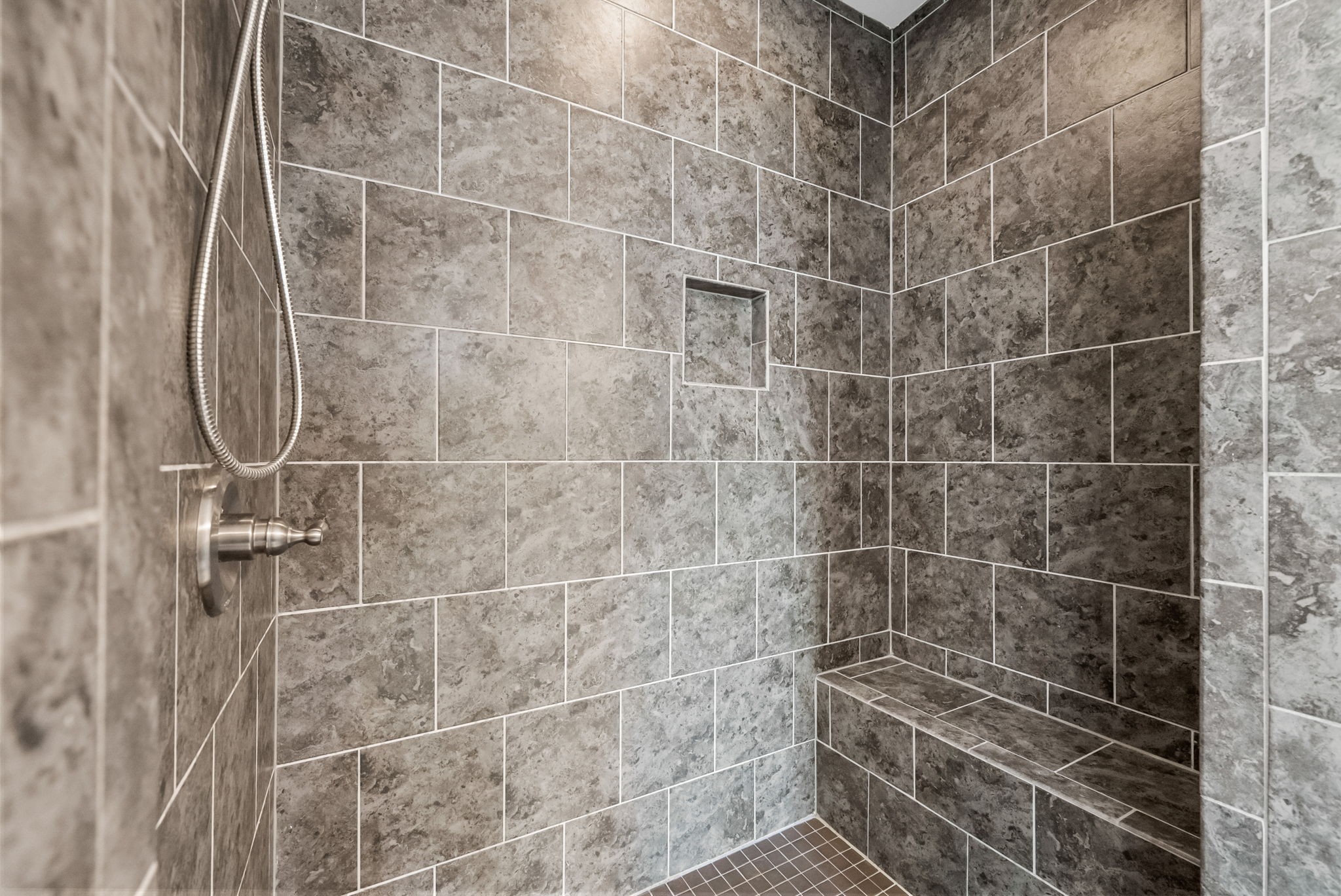 Clarksville, Tennessee 37043, United States, 3 Bedrooms Bedrooms, ,2 BathroomsBathrooms,Residential,Pending,183072