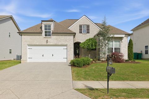 1050 Daniel Ln Spring Hill TN 37174