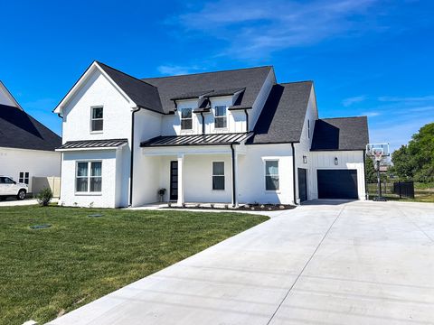 520 Gresham Ln Murfreesboro TN 37129