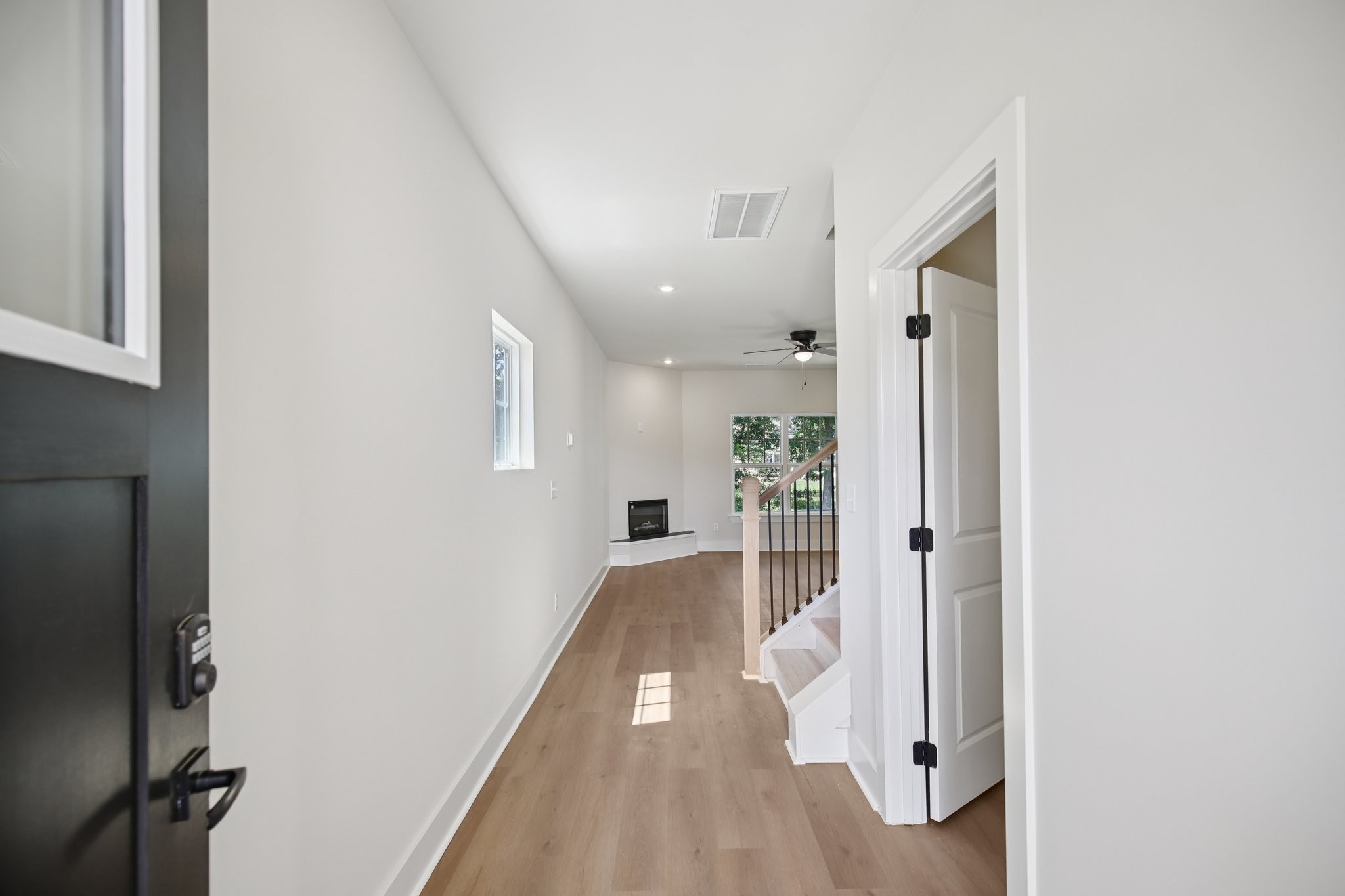 1026 Stagecoach Dr