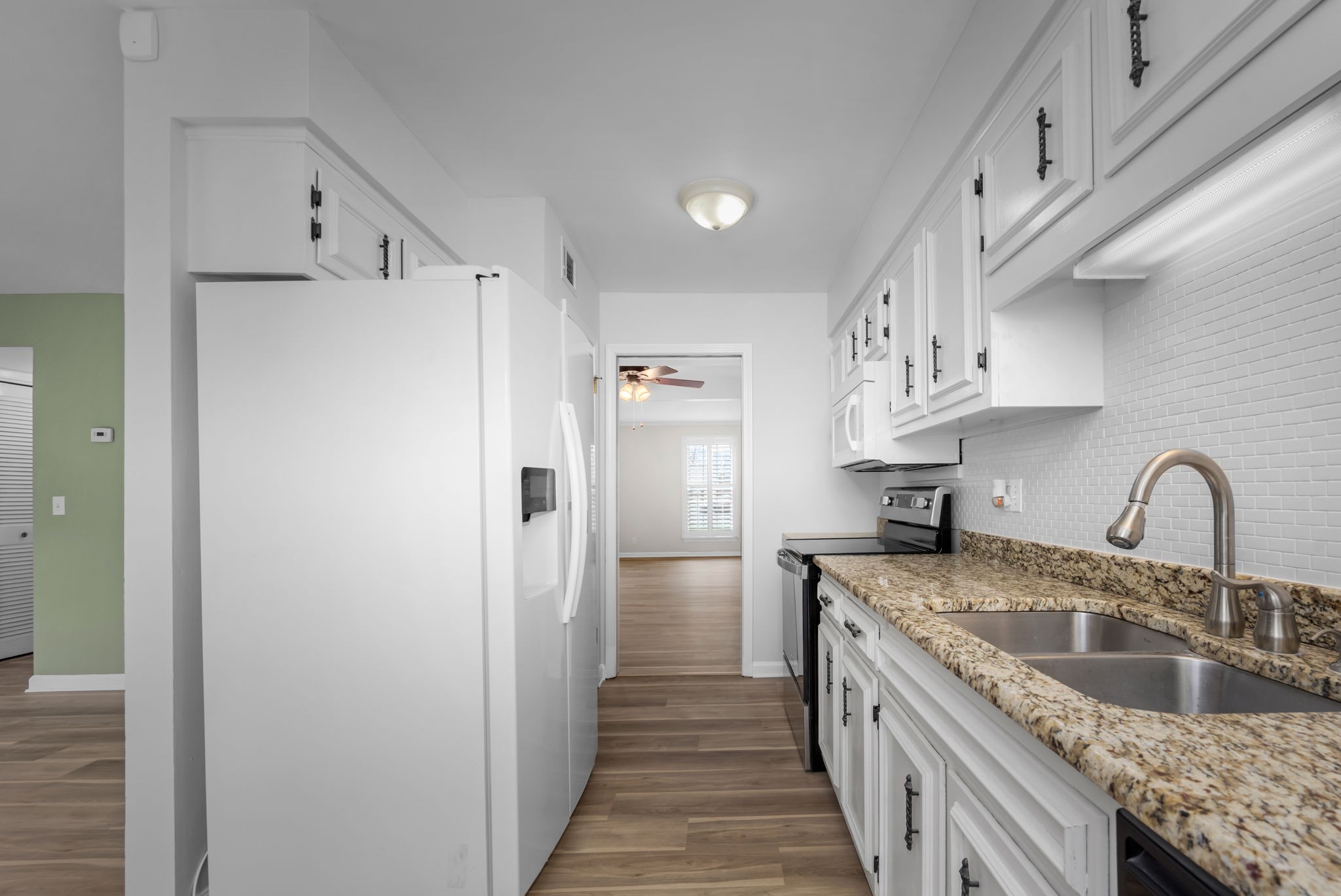 1002 E Northfield Blvd E A106