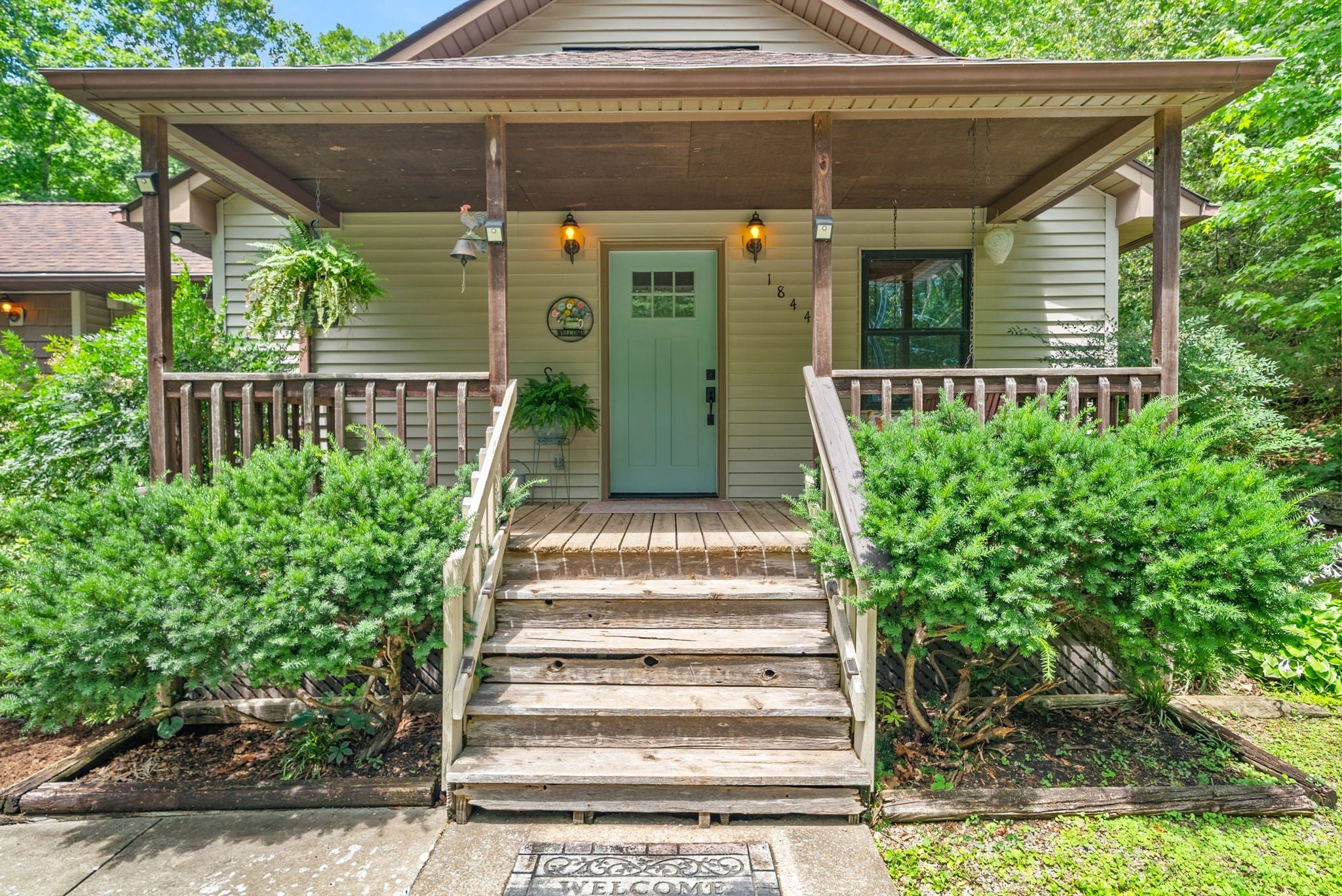 1844 Hogue Rd