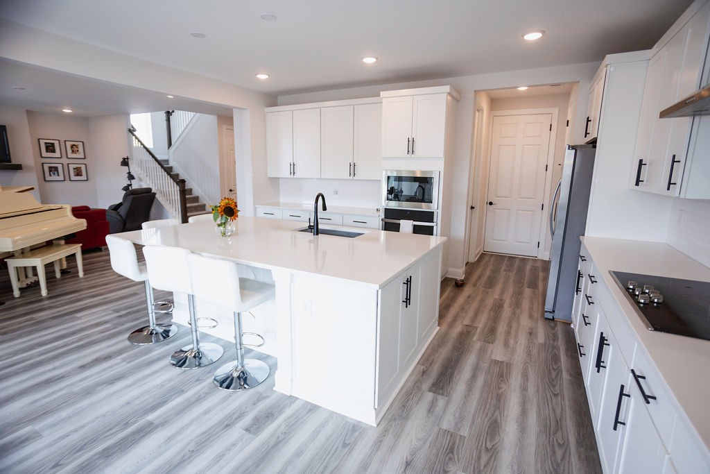 Columbia, Tennessee 38401, United States, 5 Bedrooms Bedrooms, ,4 BathroomsBathrooms,Residential,Active,177840