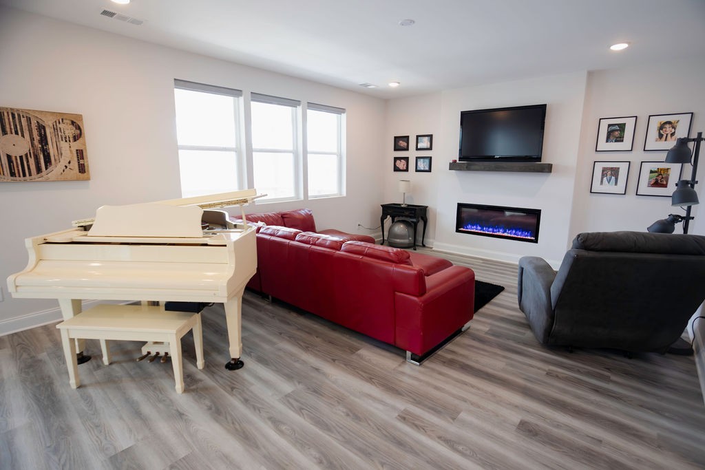 3015 Fernwood Ln