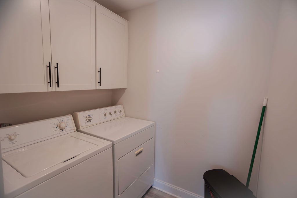 Columbia, Tennessee 38401, United States, 5 Bedrooms Bedrooms, ,4 BathroomsBathrooms,Residential,Active,177840