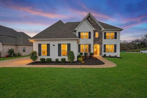 110 Arkstone Ln Spring Hill TN 37174