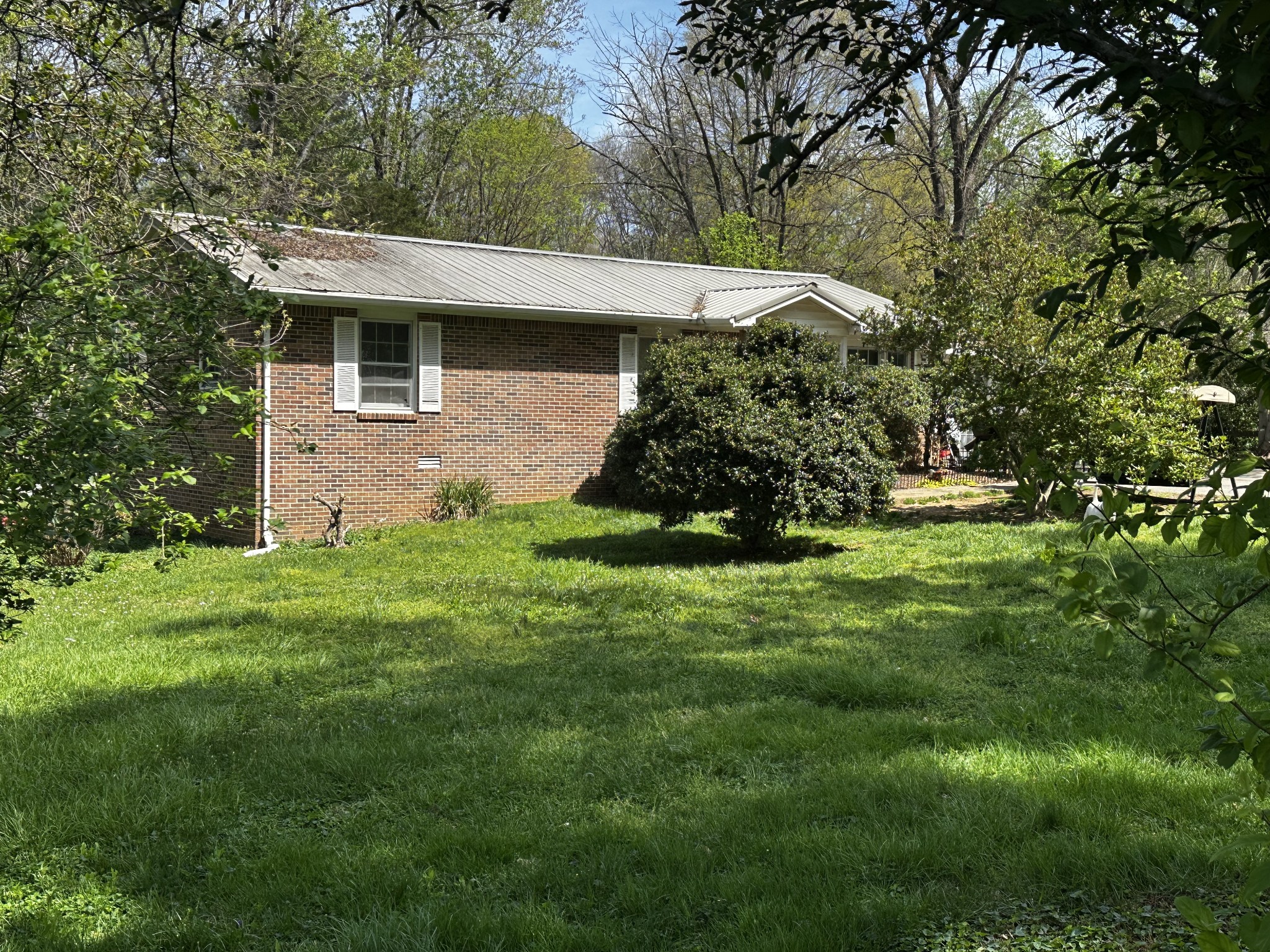460 Dogwood Cir