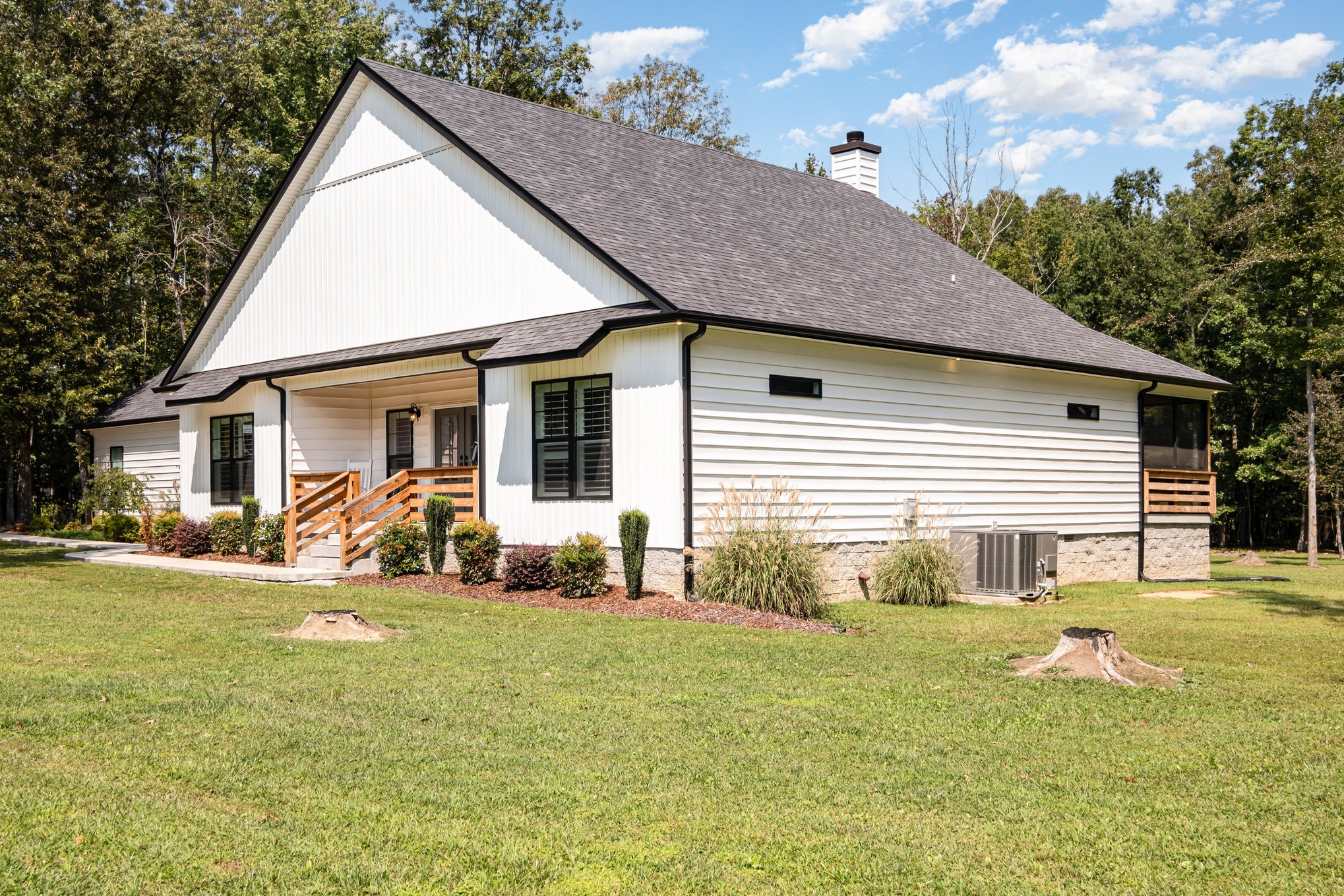 8129 Hollow Springs Rd