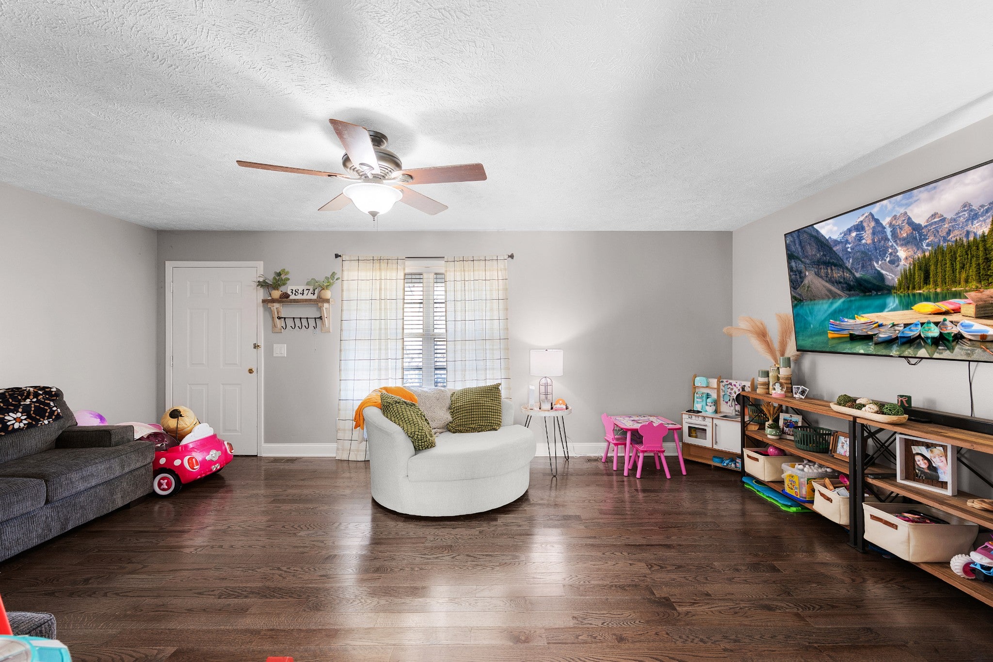 341 Melodie Cir