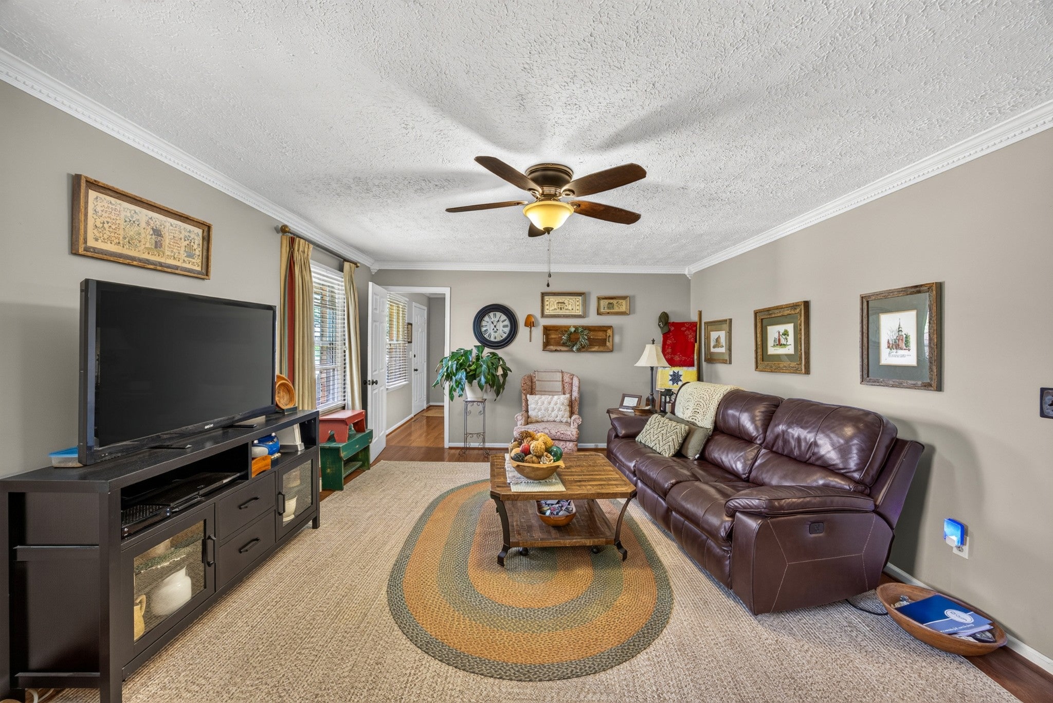 1723 Meadow Wood Dr
