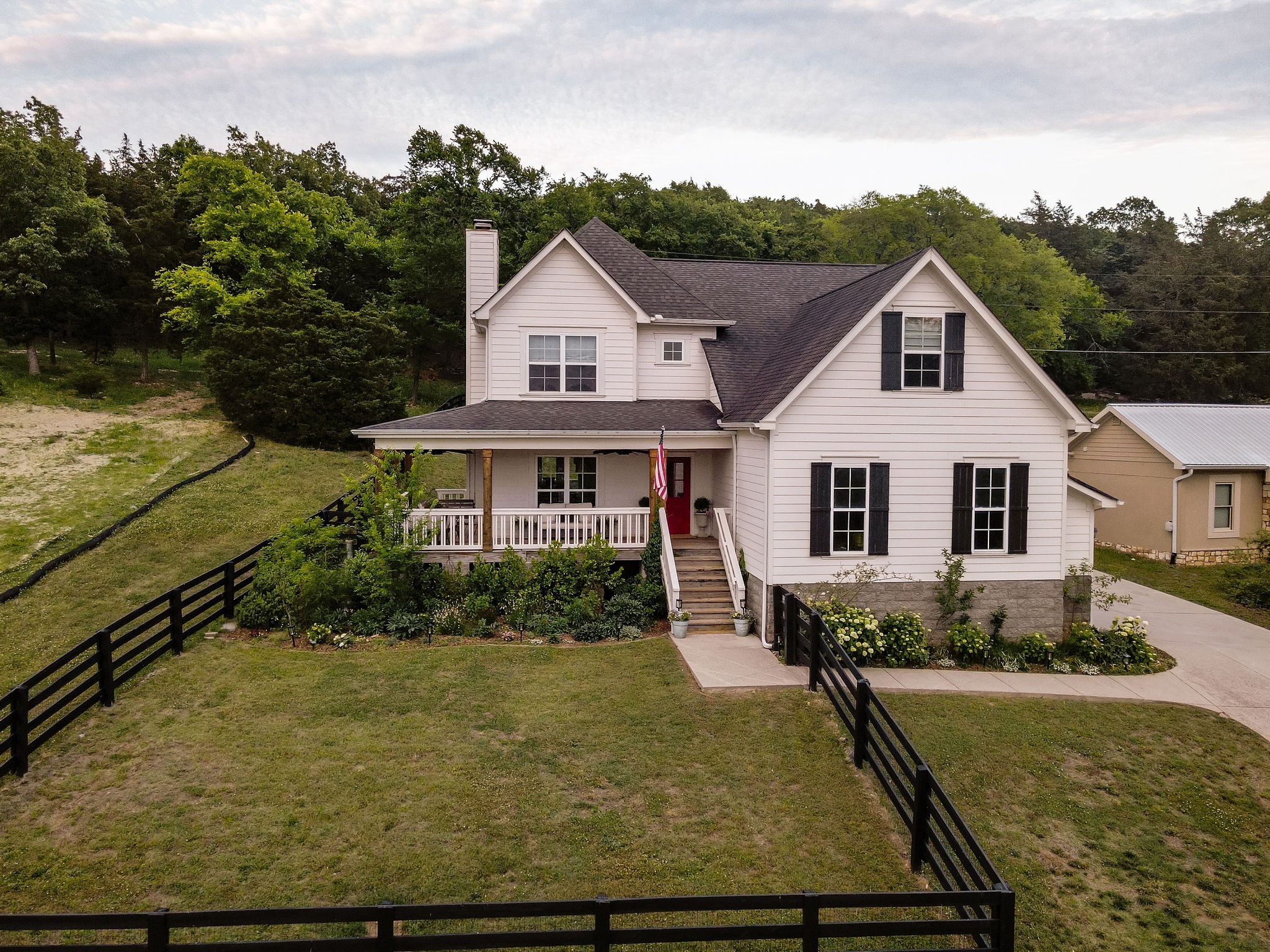 3266 Boyd Mill Ave, Franklin TN 37064 4-bed home, photo 4 of 30