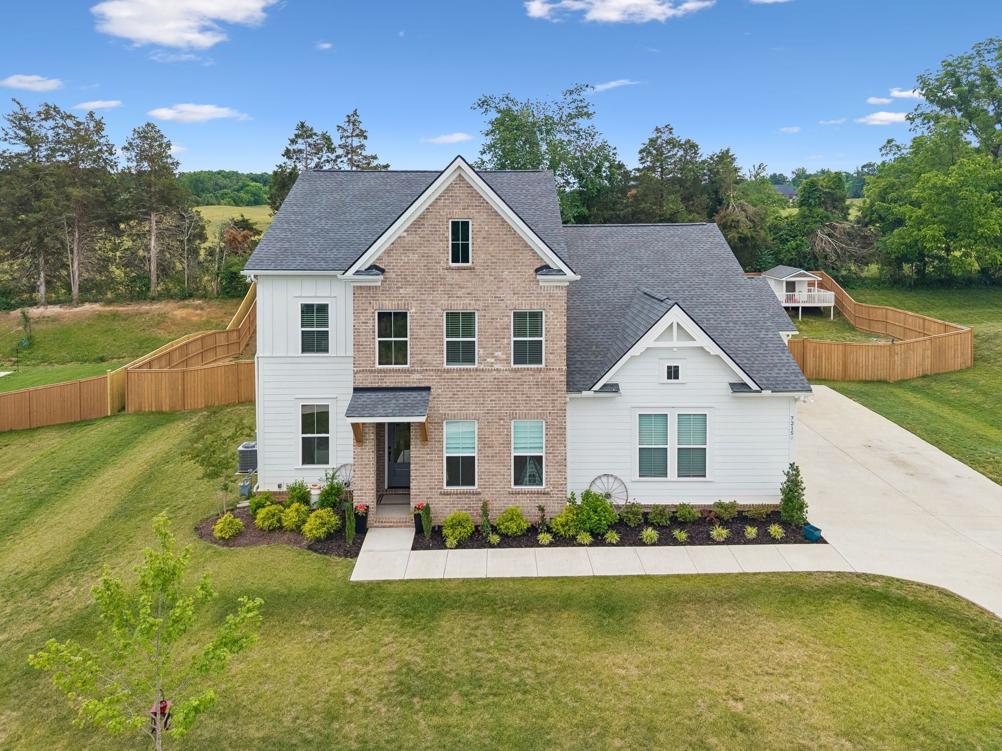 7215 Adenborough Dr, Fairview TN 37062 5-bed home, photo 4 of 43