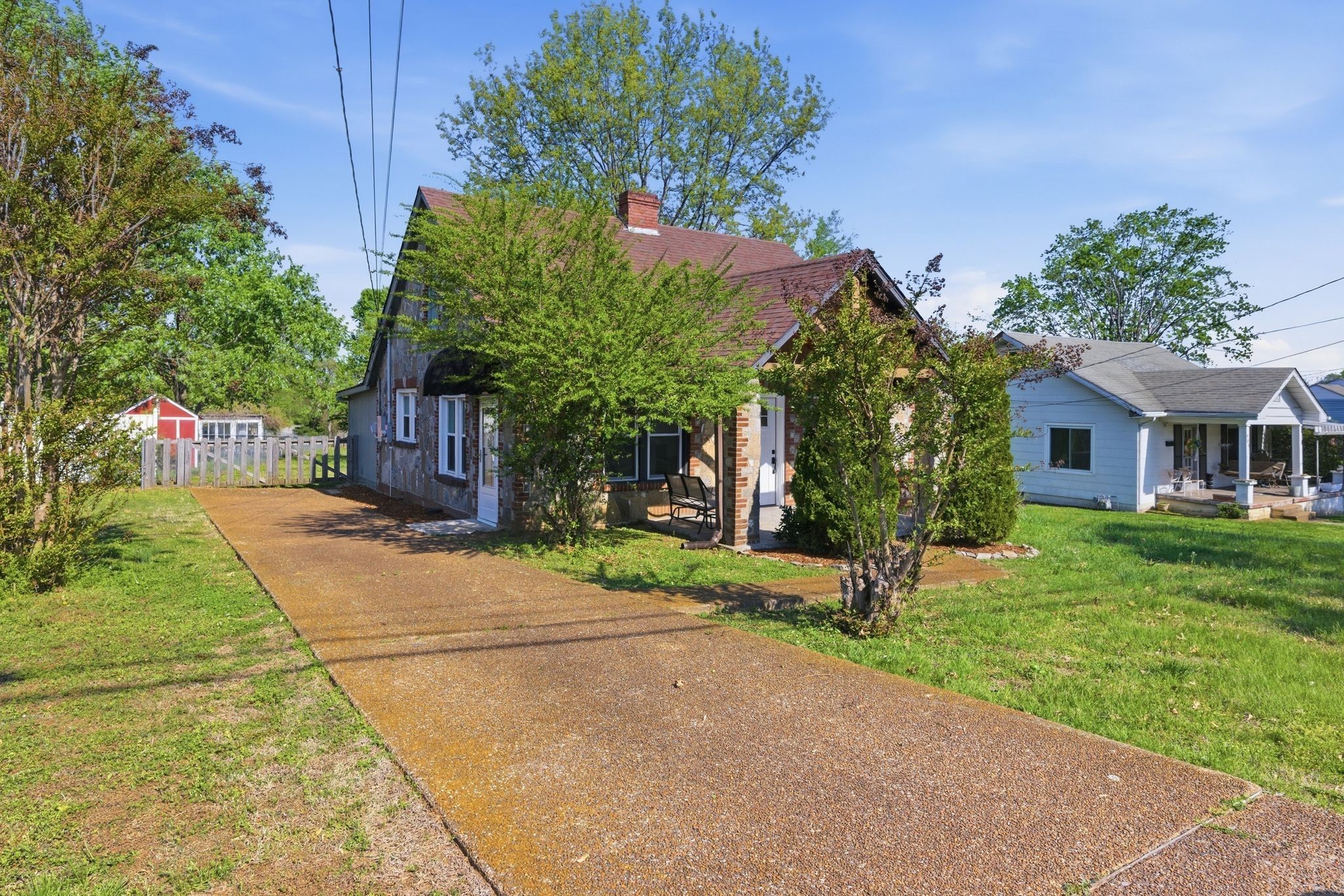 407 Pitts Ave