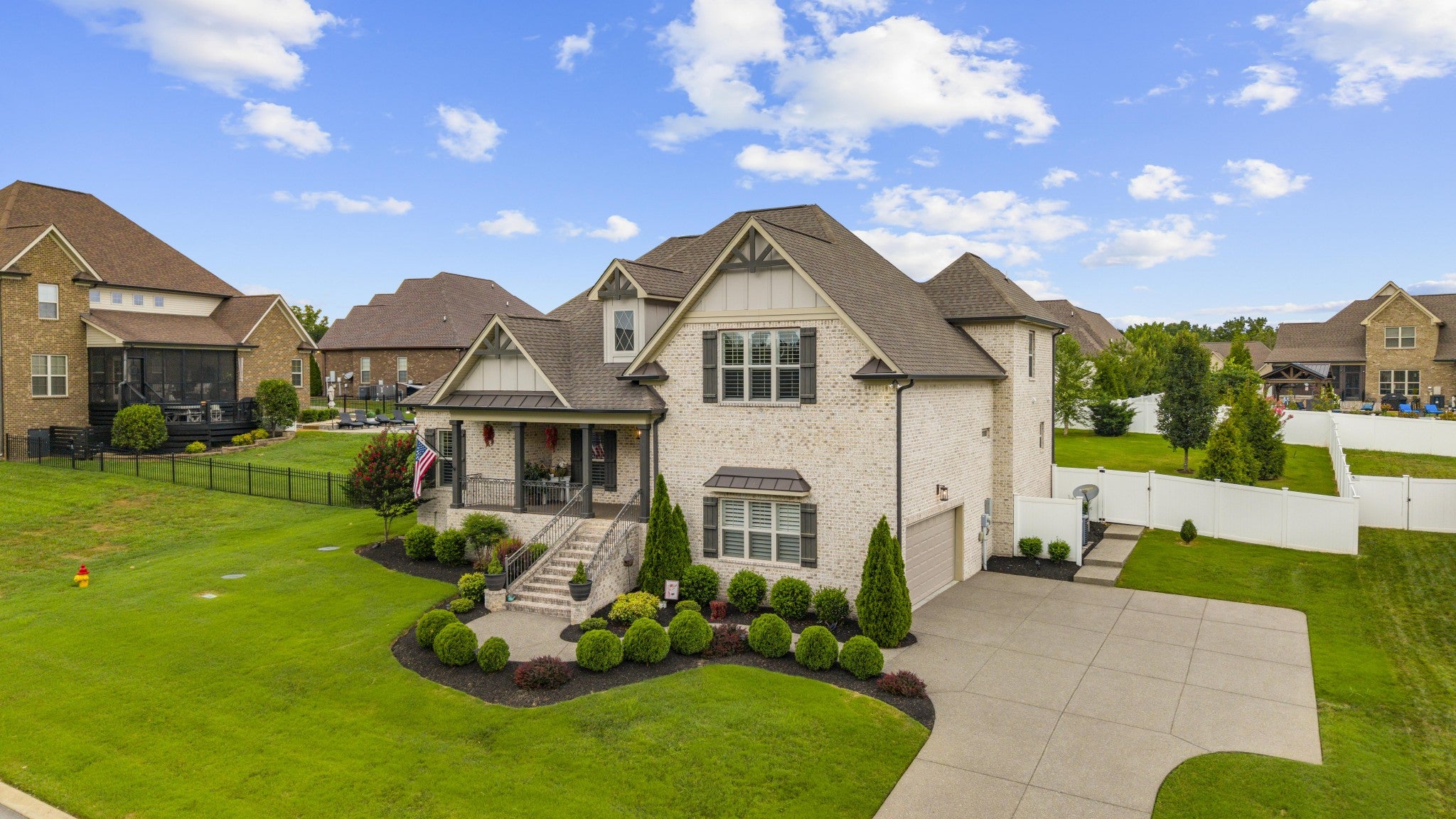 201 Ivie Ln