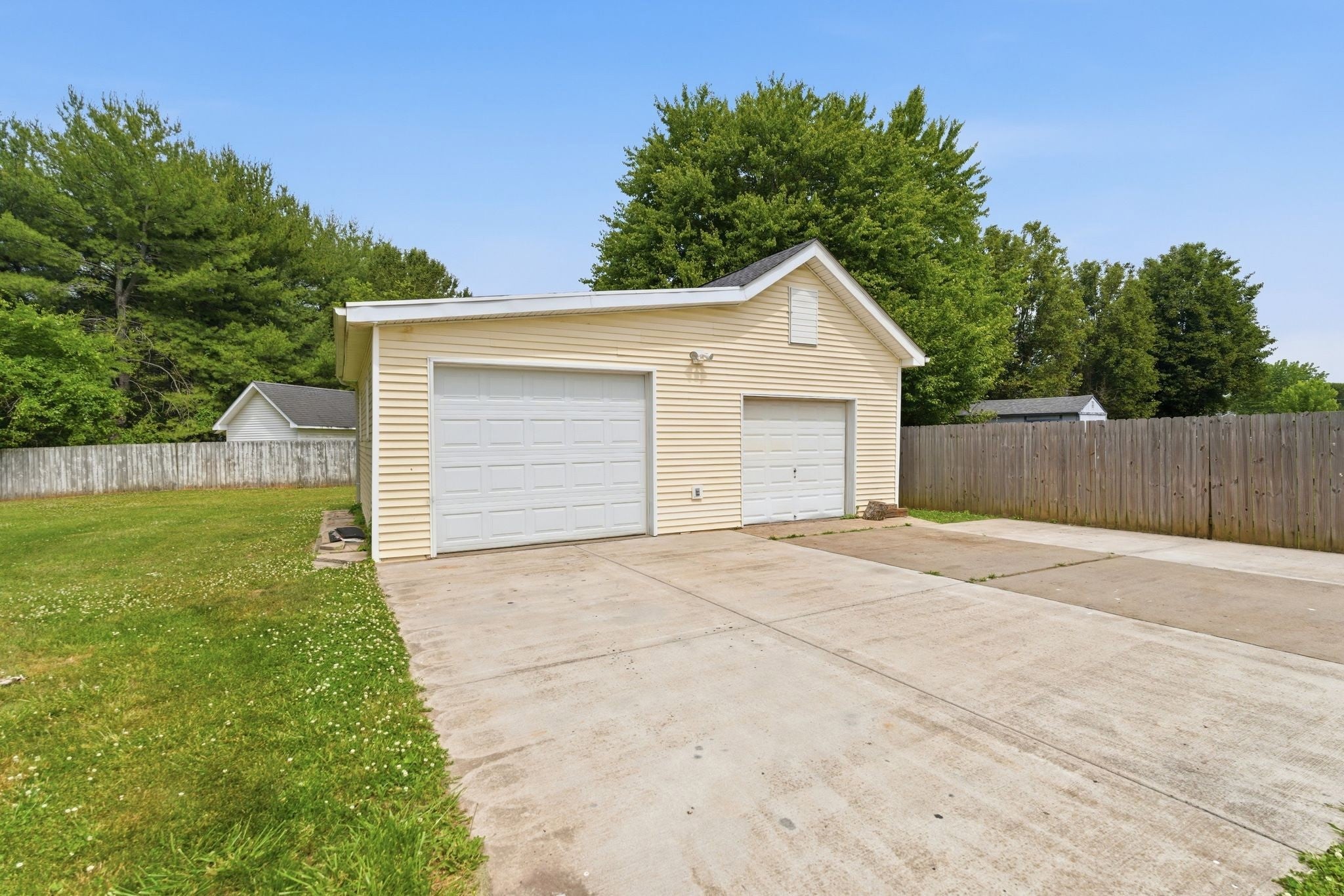 3007 Penny Ln