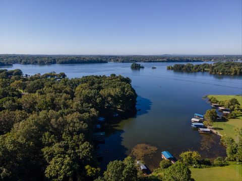 128 Meadowlake Dr Hendersonville TN 37075