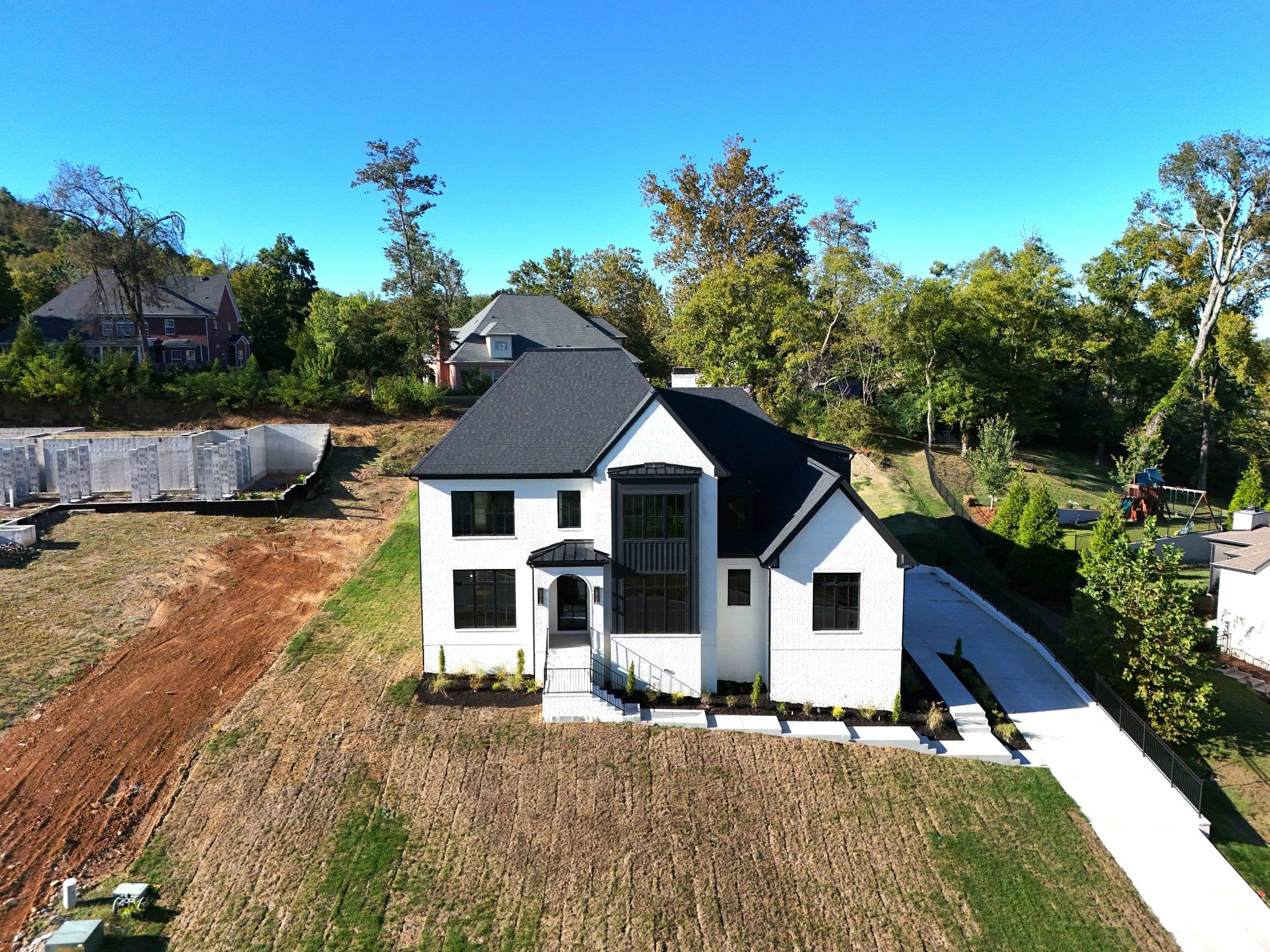 5-bed home for sale in Brentwood, TN 37027, 1580 Eastwood Dr 1580 Eastwood Dr, Brentwood TN 37027 5-bed home, photo 1 of 60