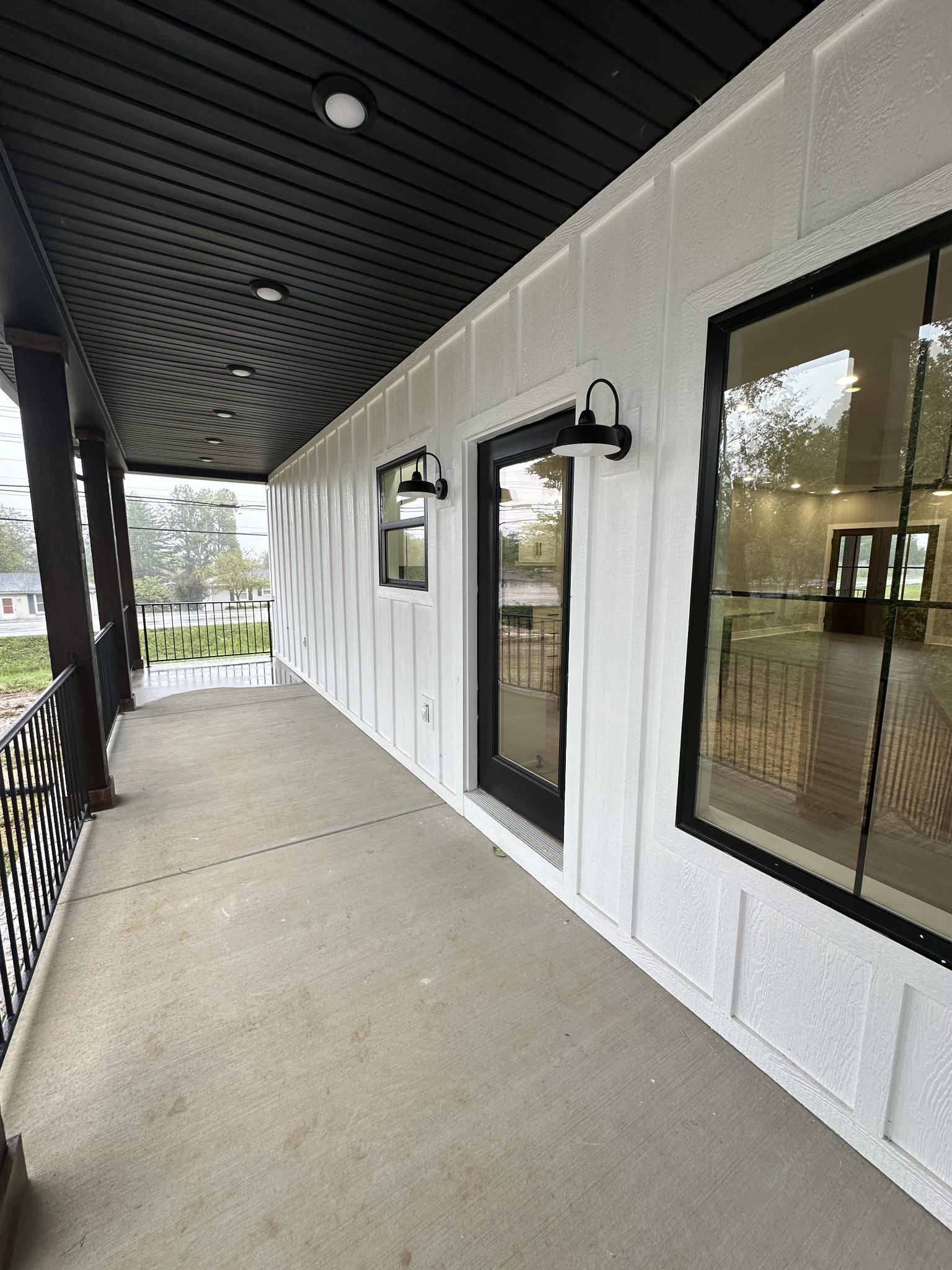 50 Mockingbird Ln