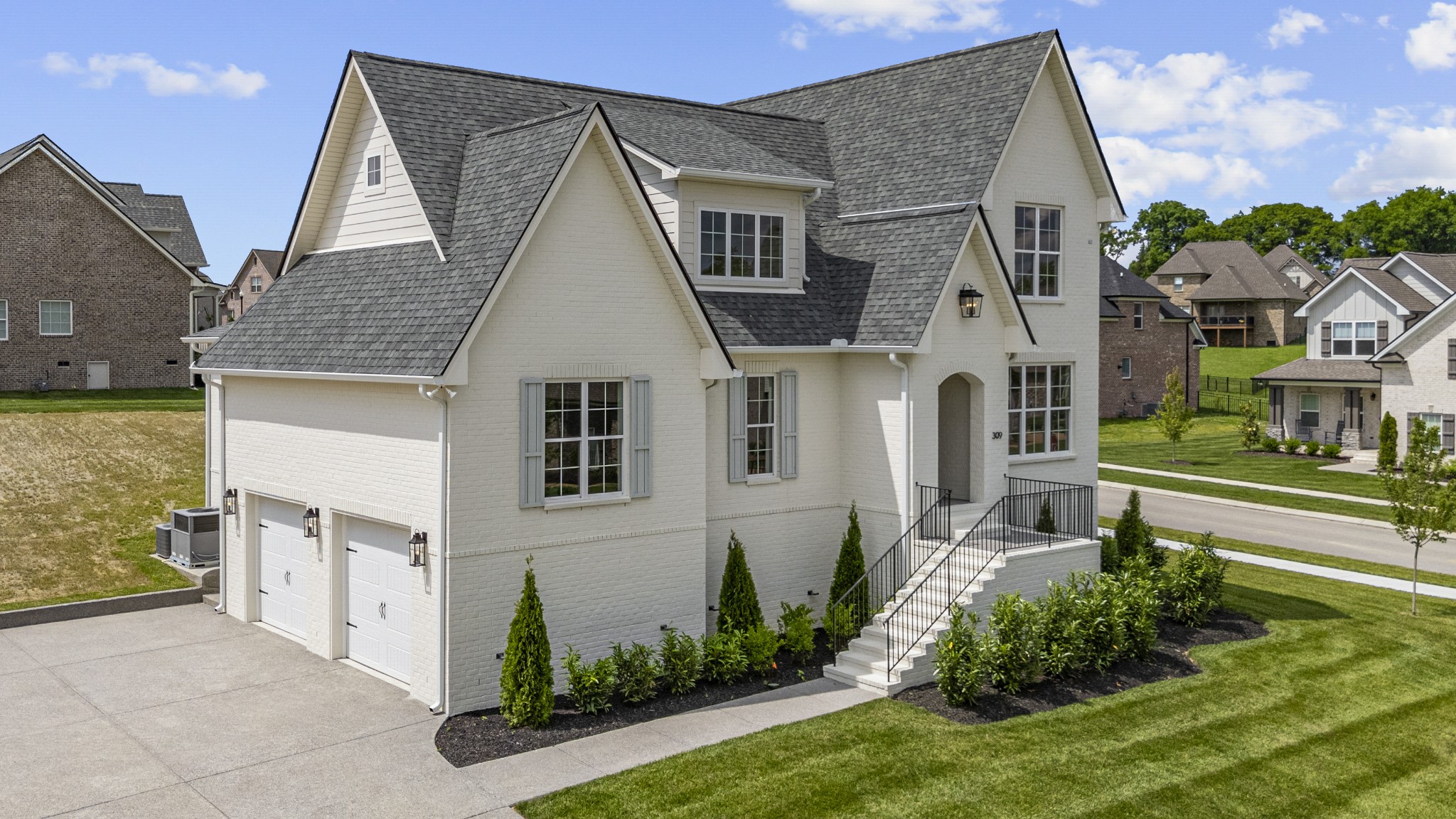 309 Oaks Xing