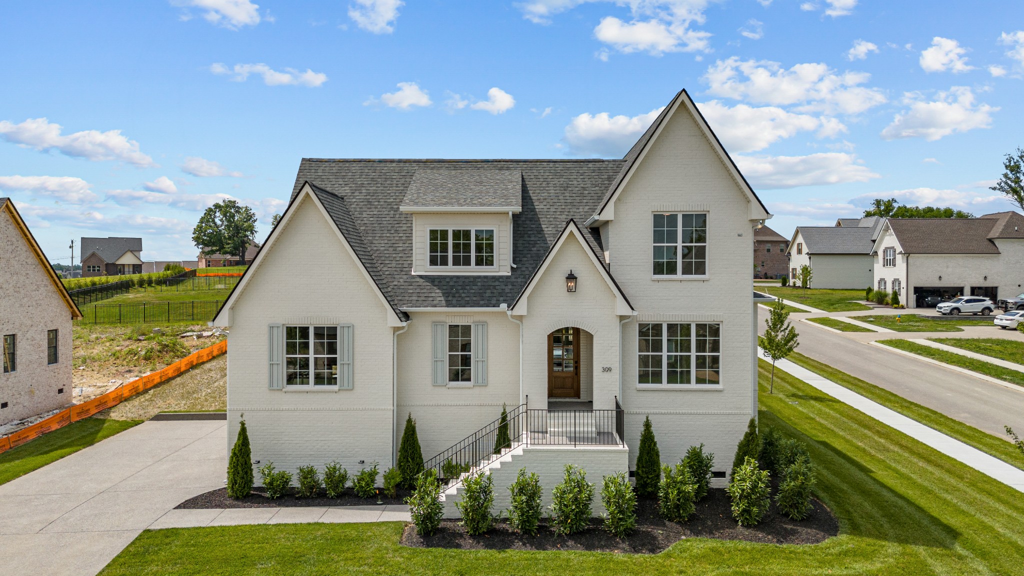 309 Oaks Xing