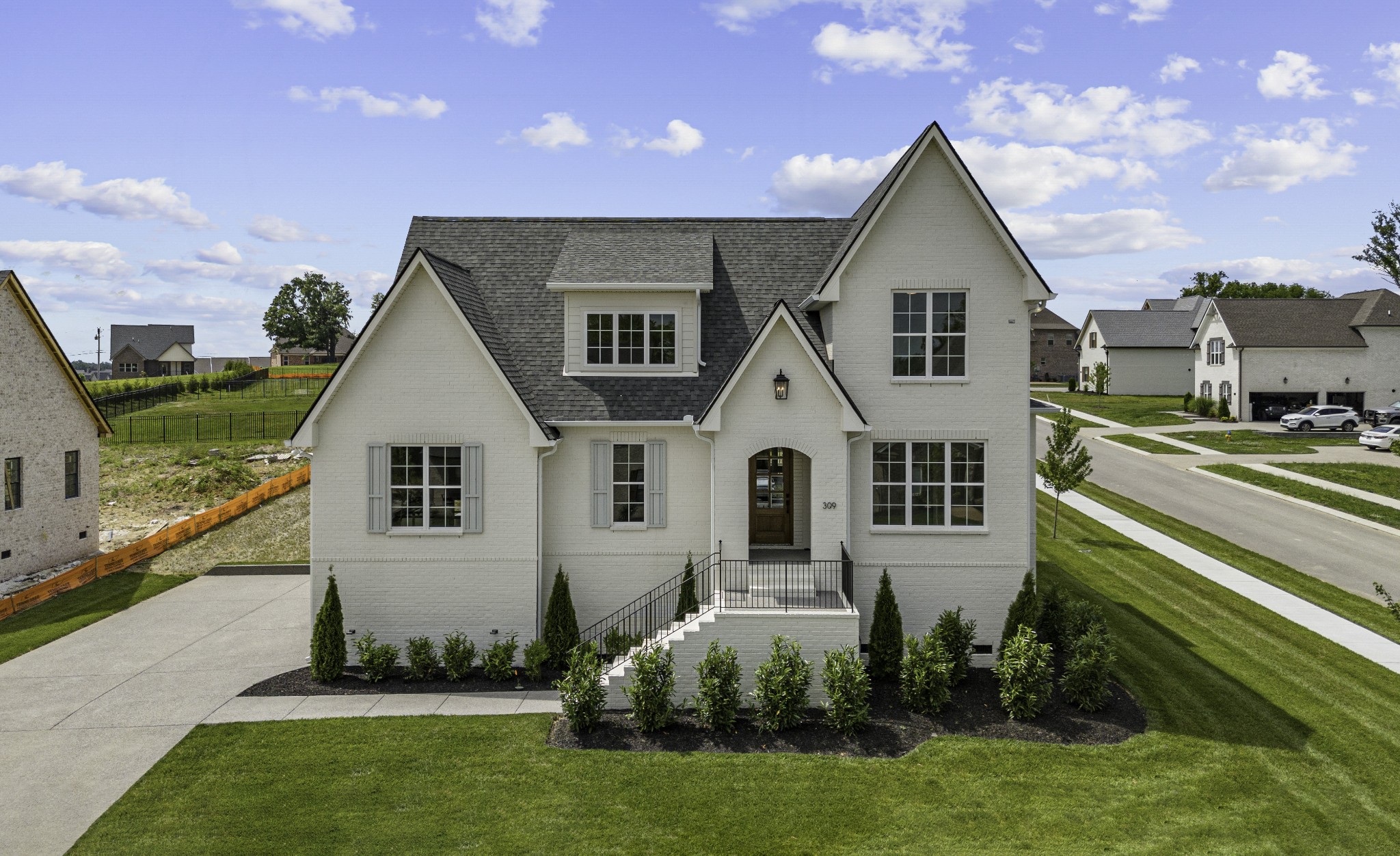 309 Oaks Xing