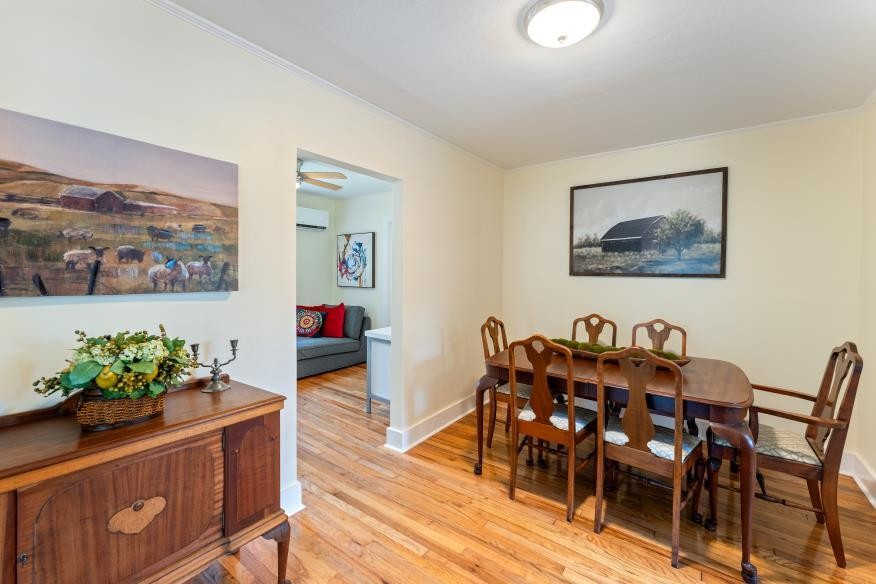 3102 Crescent Circle