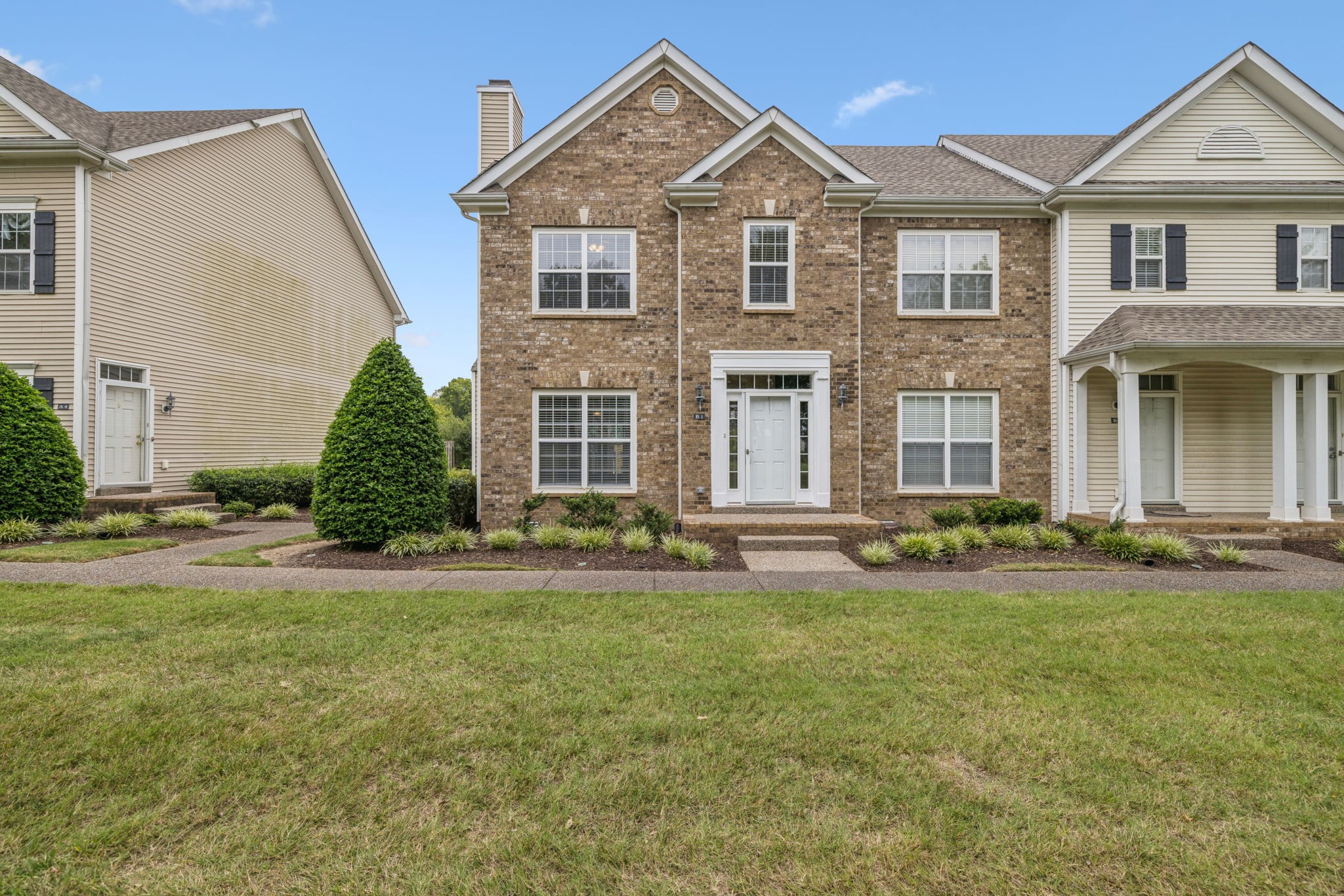 2271 Dewey Dr B1
