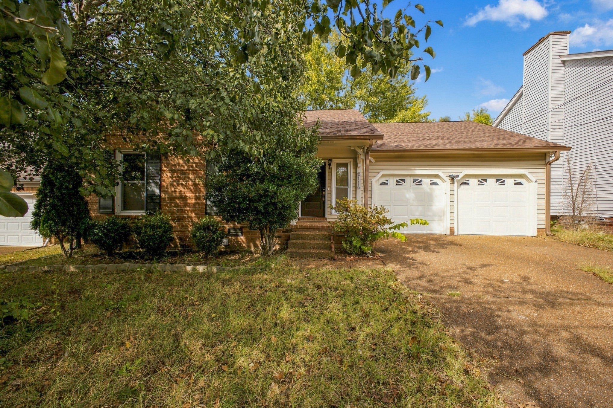 5116 Village Way