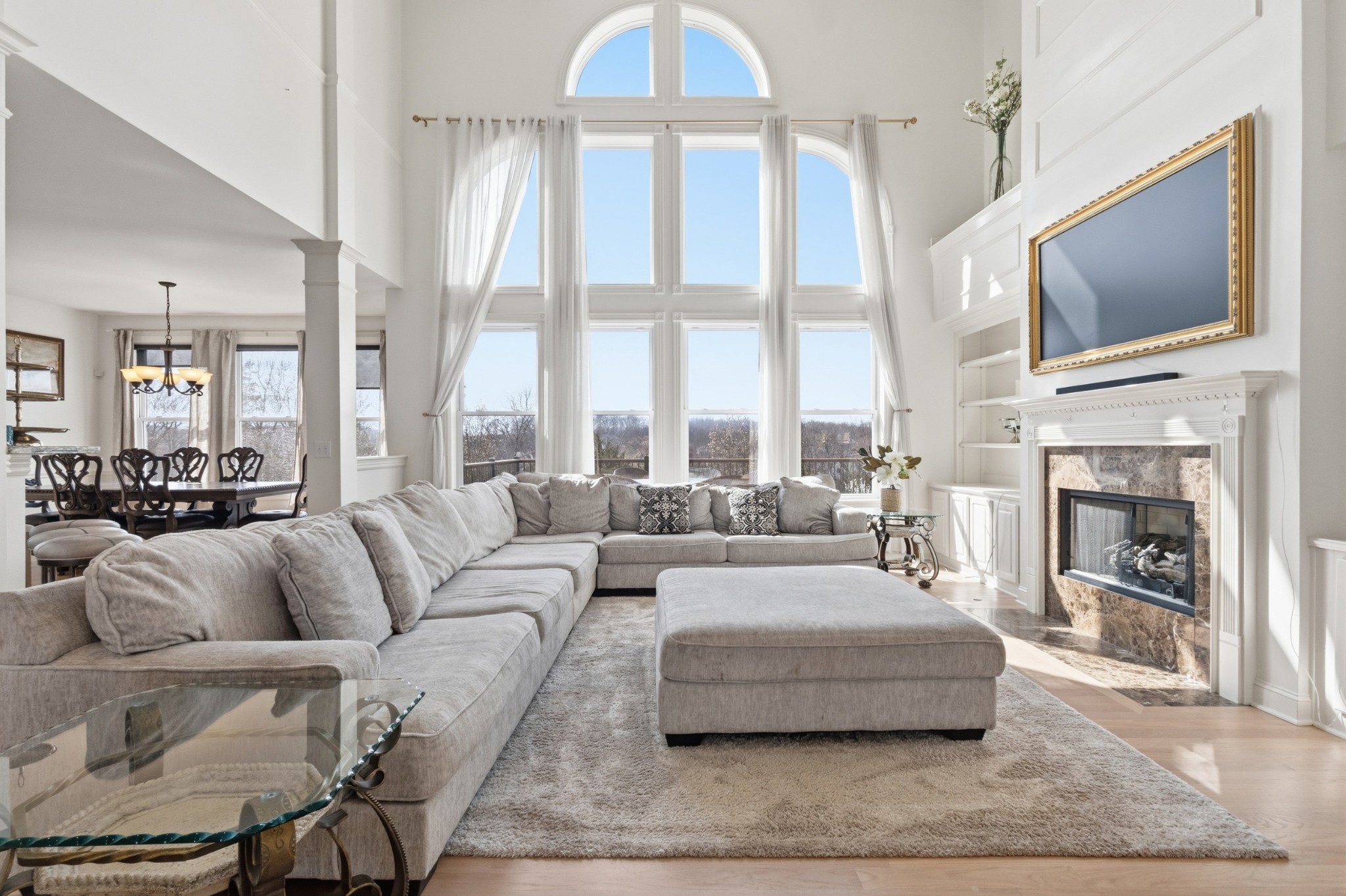 6876 Walnut Hills Dr