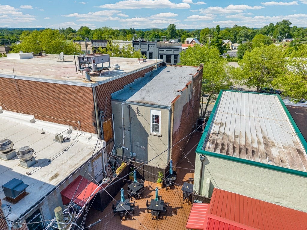 25 E Bockman Way