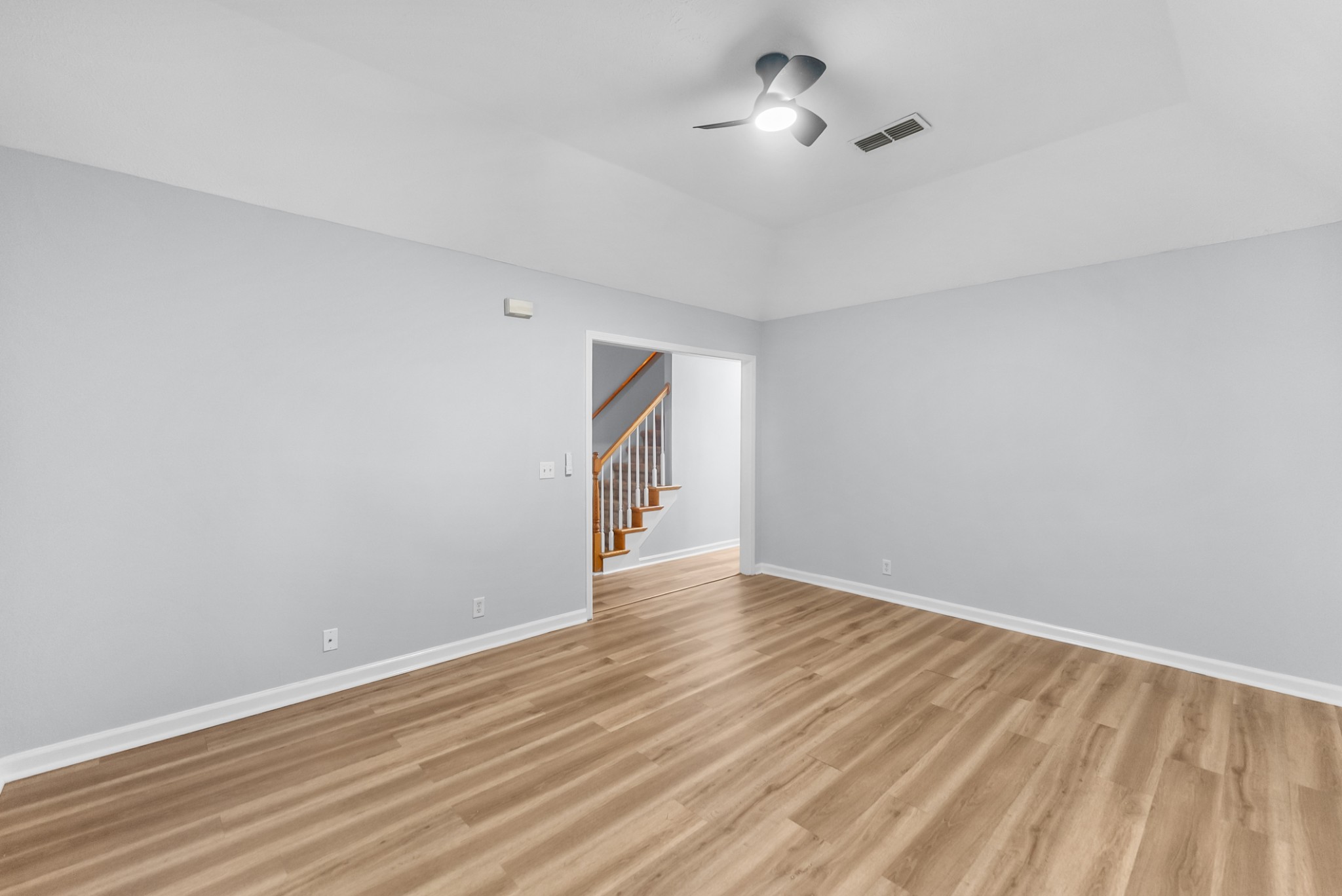 902 Tom Hailey Blvd