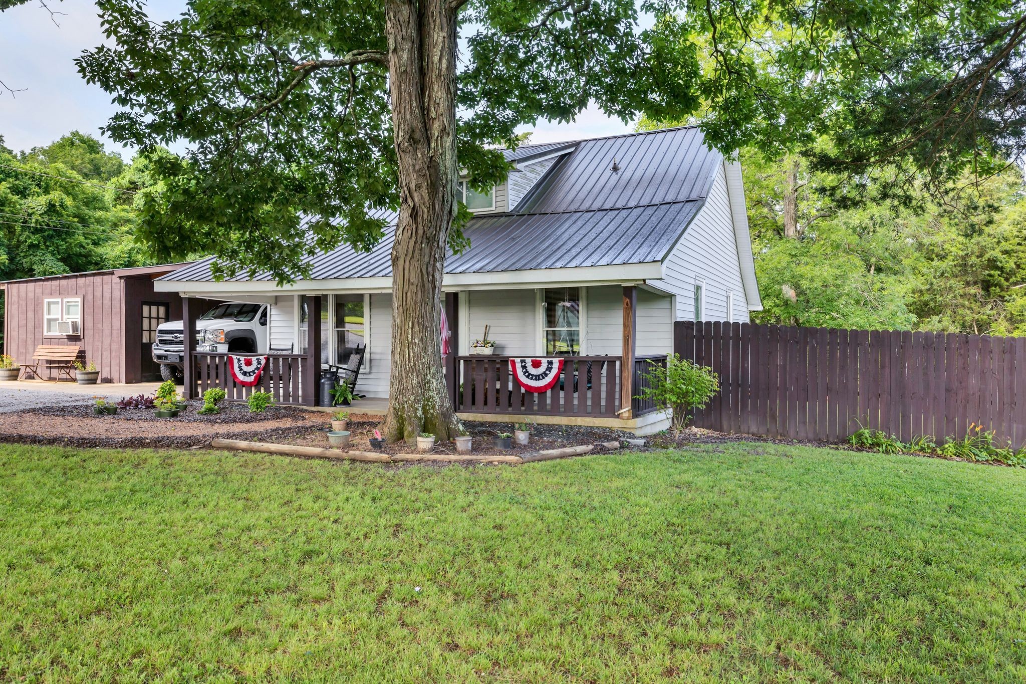 404 Tollgate Rd