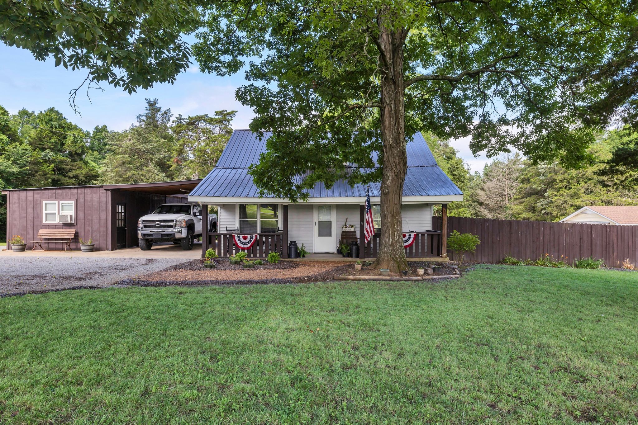 404 Tollgate Rd
